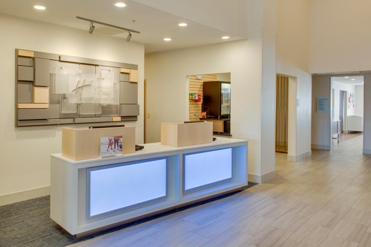 Holiday Inn Express & Suites Chickasha