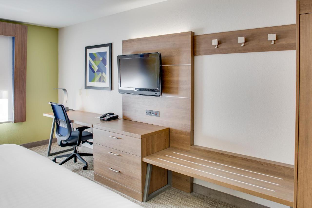 Holiday Inn Express & Suites Chickasha