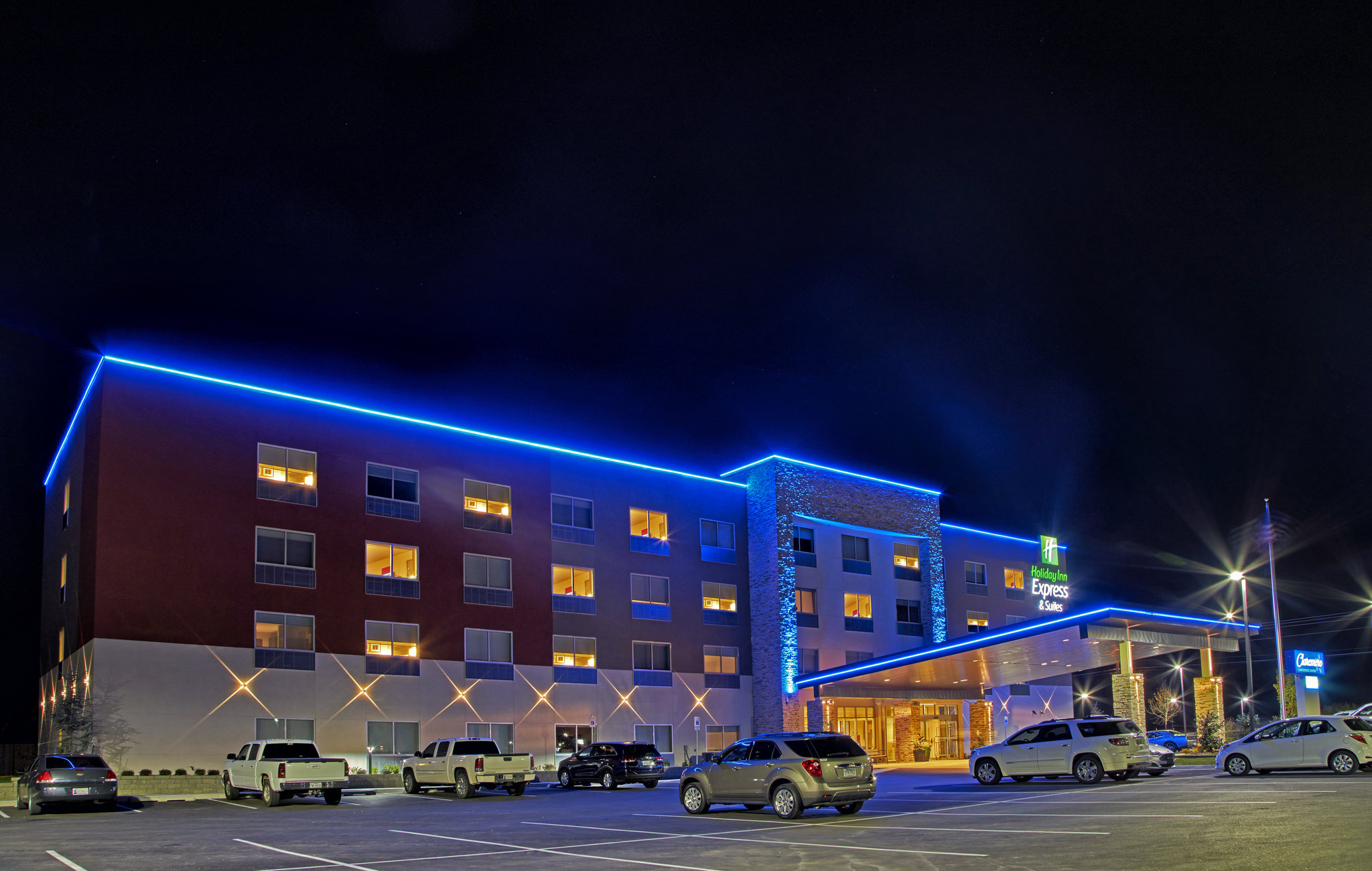 Holiday Inn Express & Suites Tulsa NE Claremore