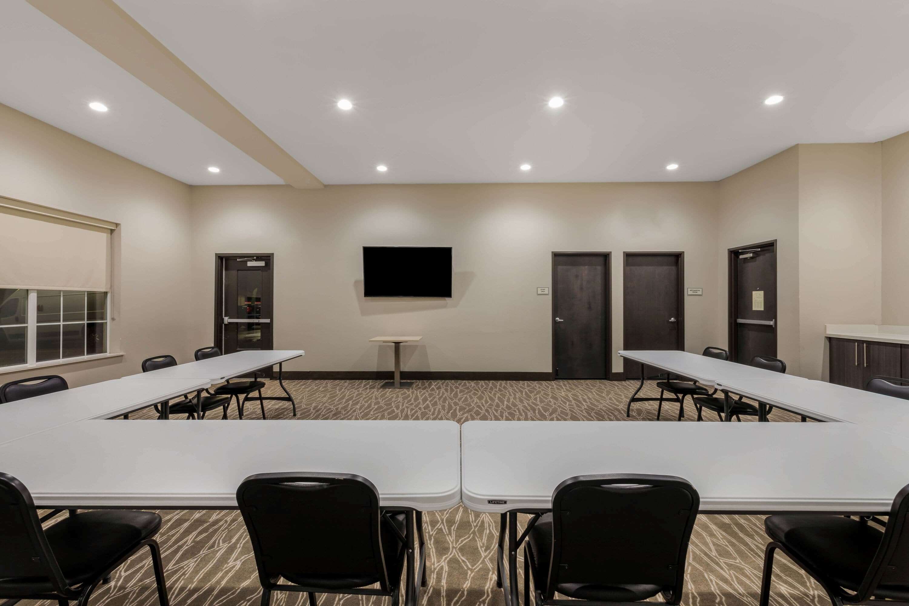La Quinta Inn & Suites by Wyndham Claremore
