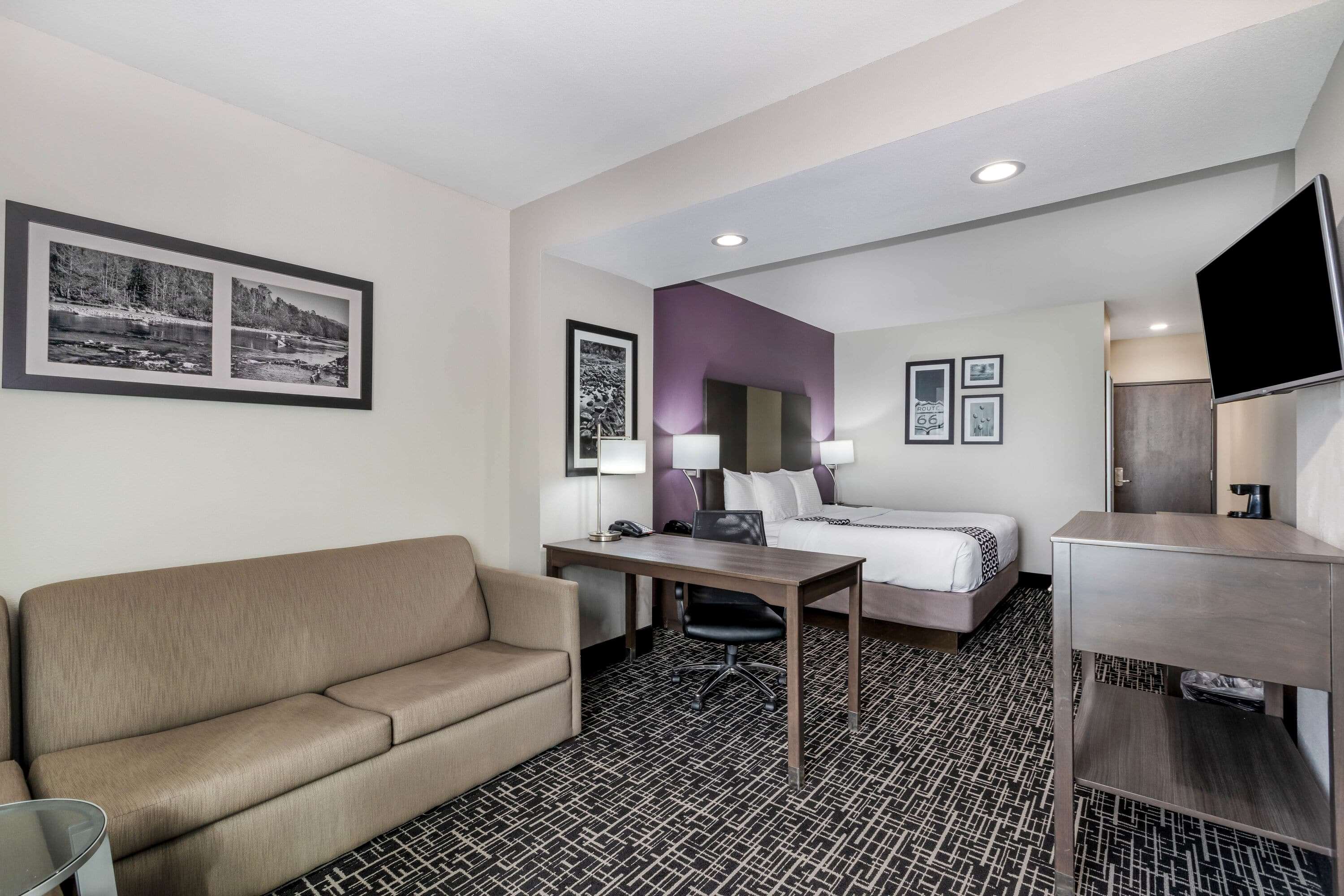 La Quinta Inn & Suites by Wyndham Claremore