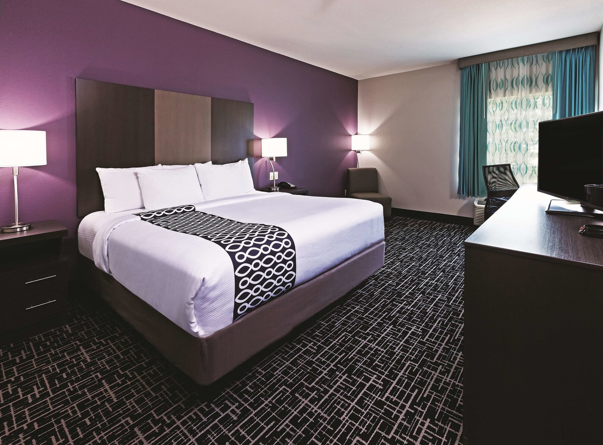 La Quinta Inn & Suites by Wyndham Claremore