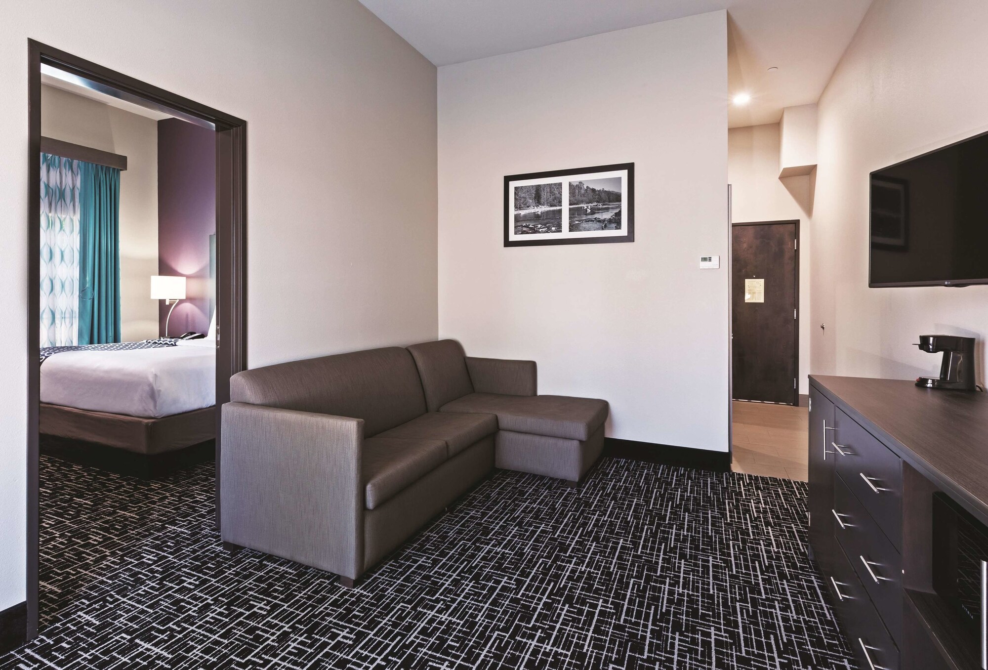 La Quinta Inn & Suites by Wyndham Claremore