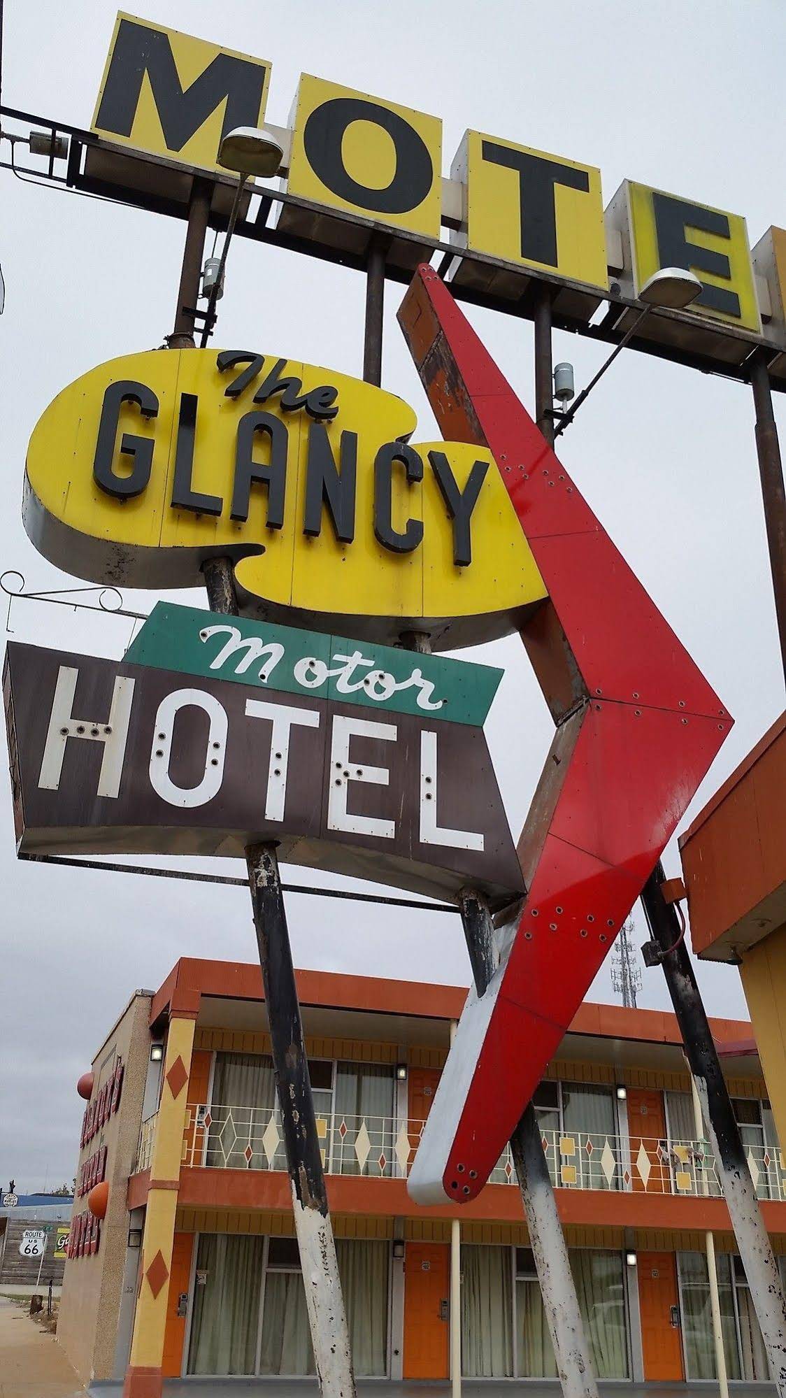 Glancy Motel
