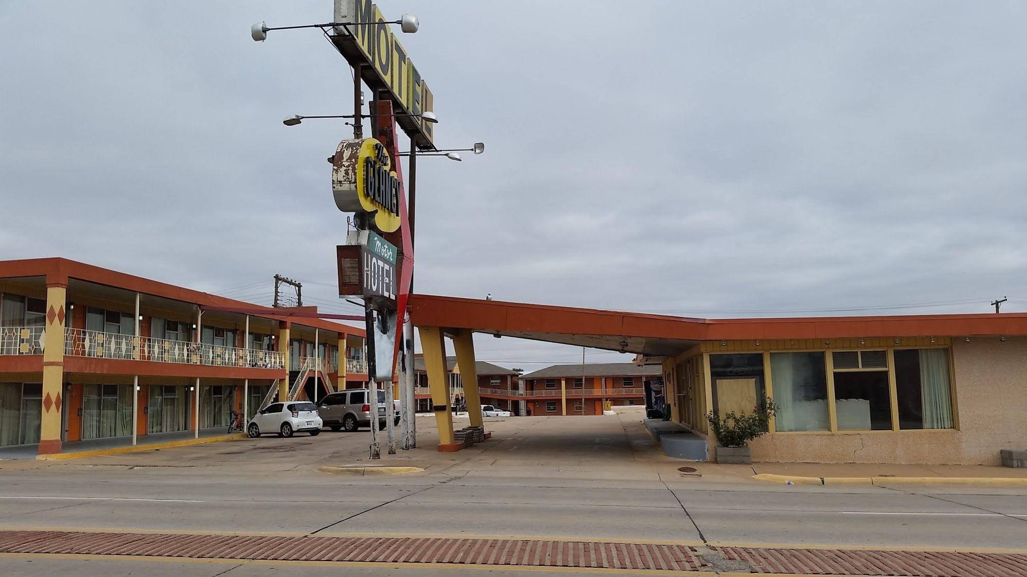 Glancy Motel