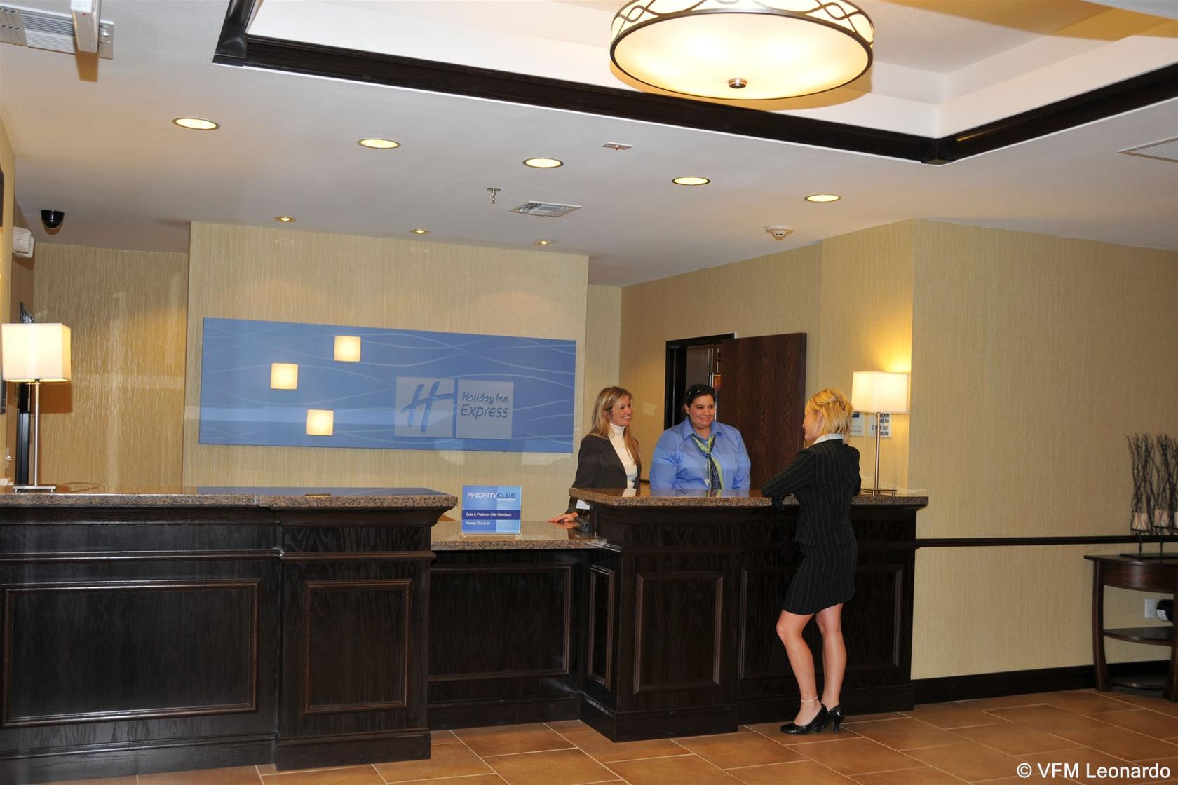 Holiday Inn Express Hotel & Suites Clinton