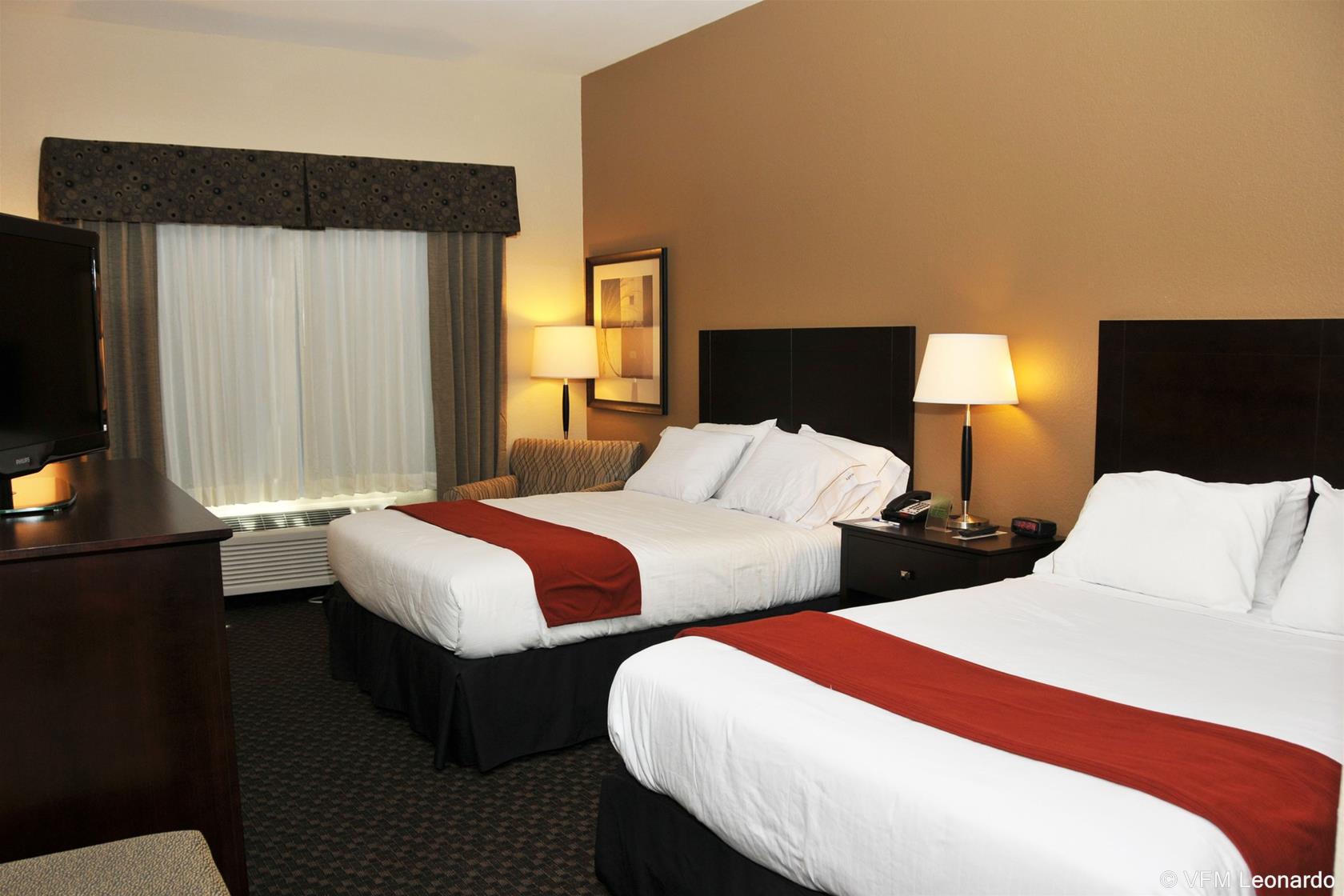Holiday Inn Express Hotel & Suites Clinton