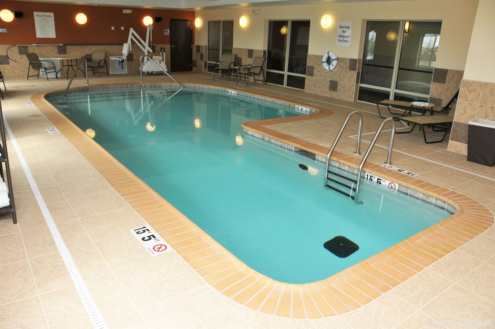 Holiday Inn Express Hotel & Suites Clinton