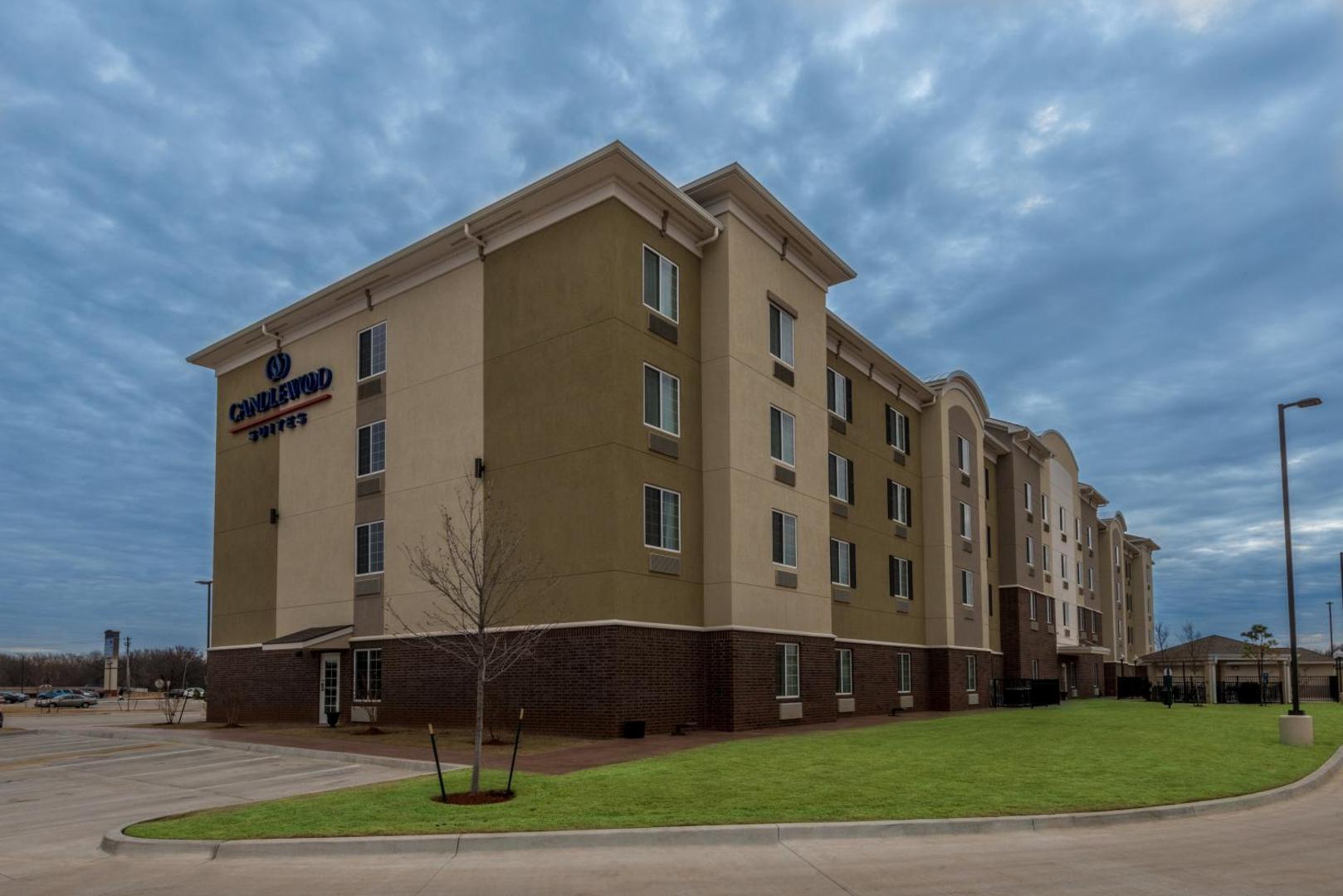 Candlewood Suites Midwest City