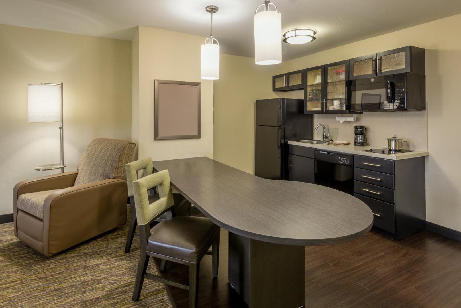 Candlewood Suites Midwest City
