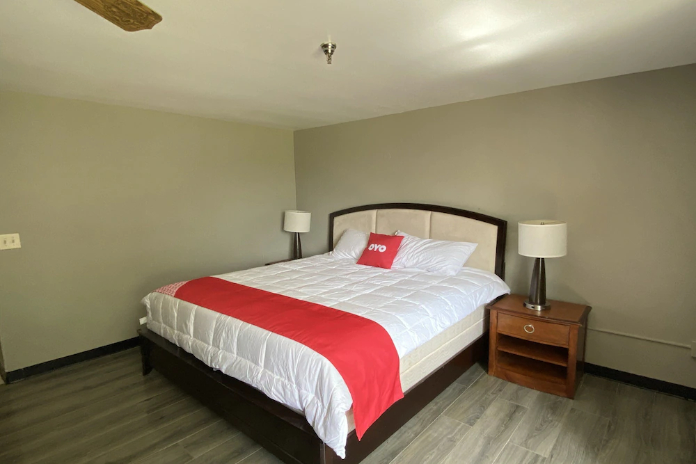 OYO Hotel Edmond - University of Central Oklahoma