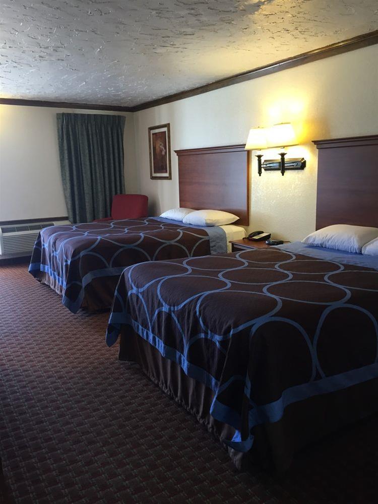 Super 8 by Wyndham Enid