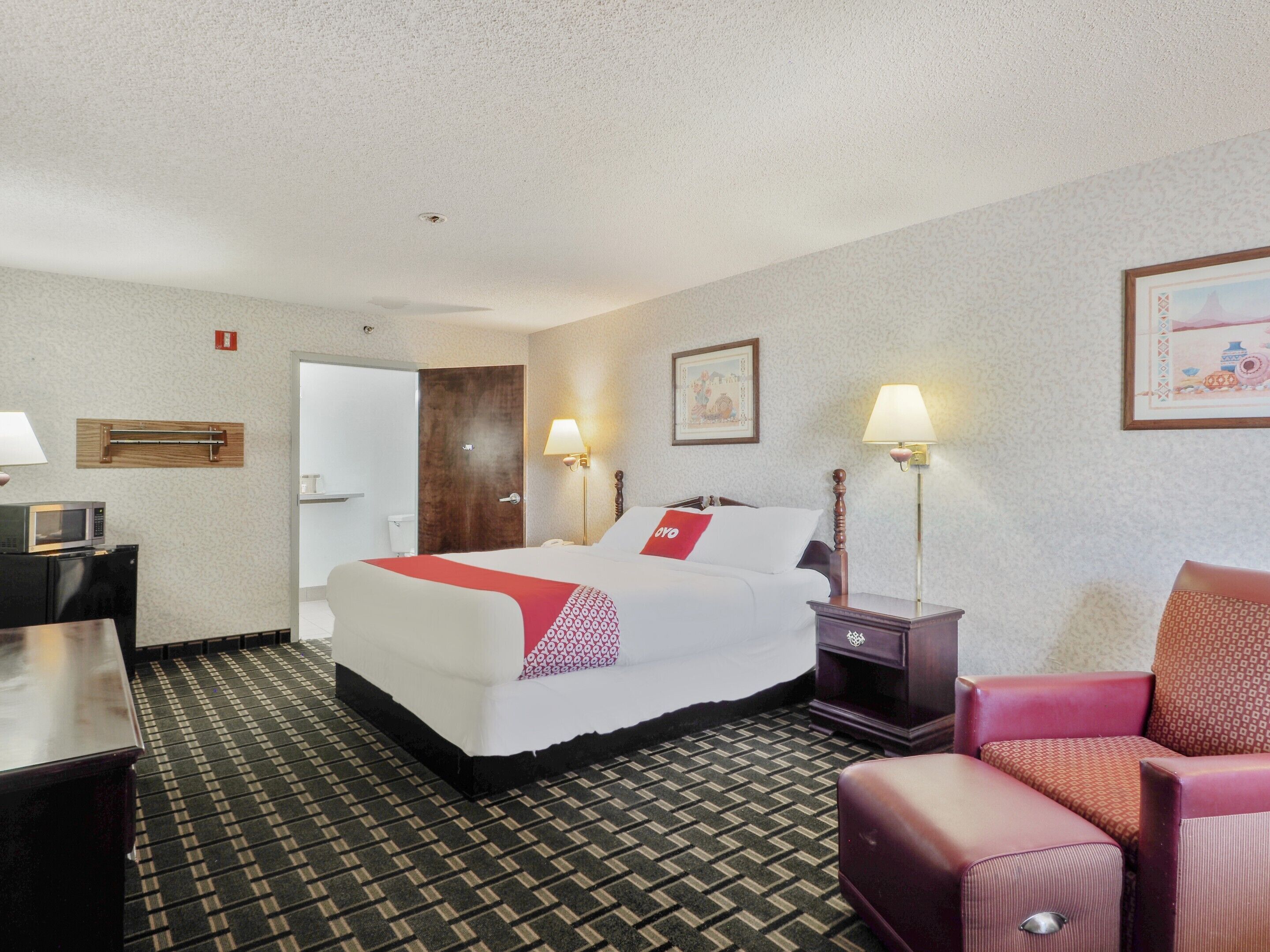 Lonestar Inn and Suites by OYO