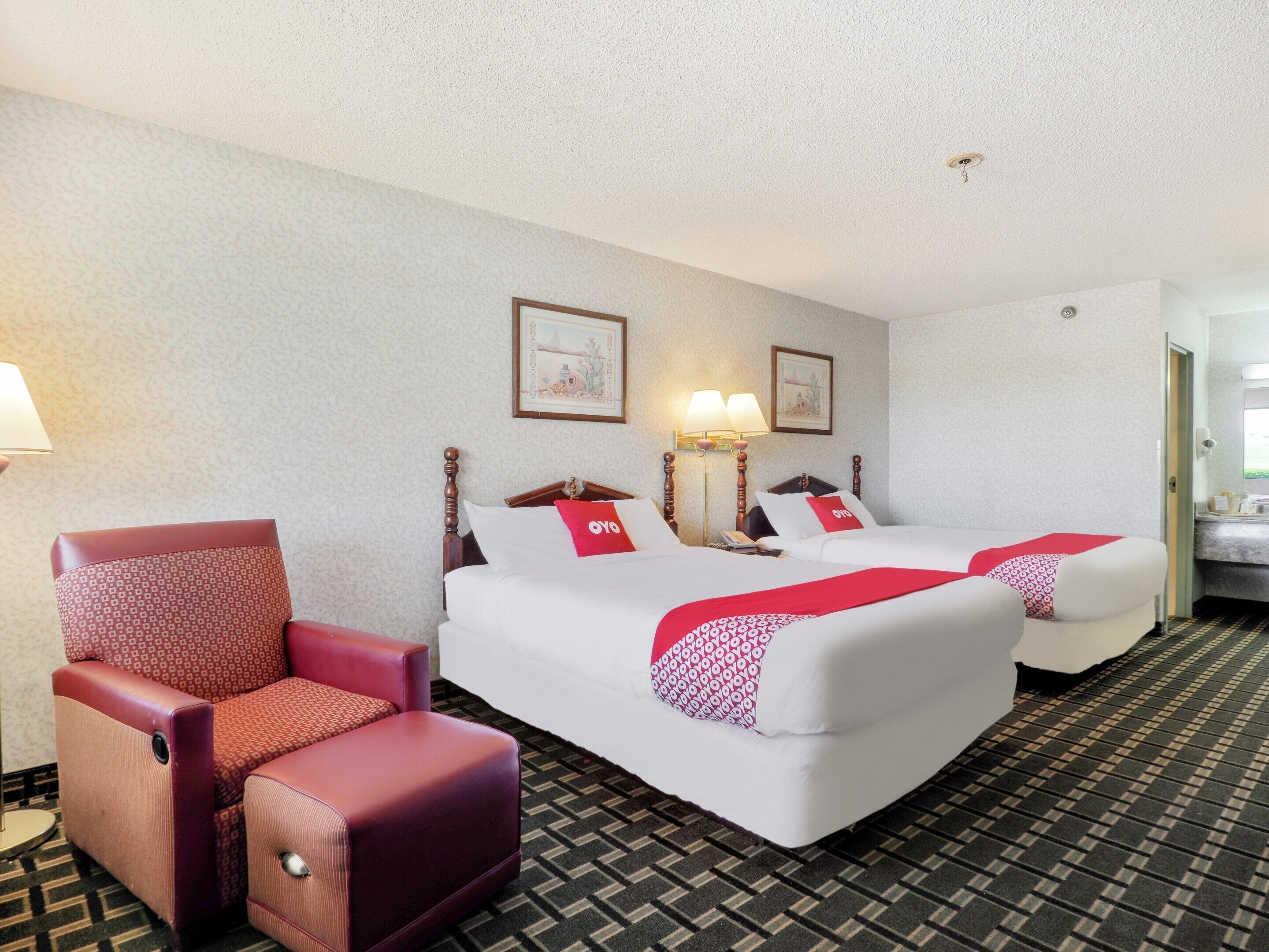 Lonestar Inn and Suites by OYO