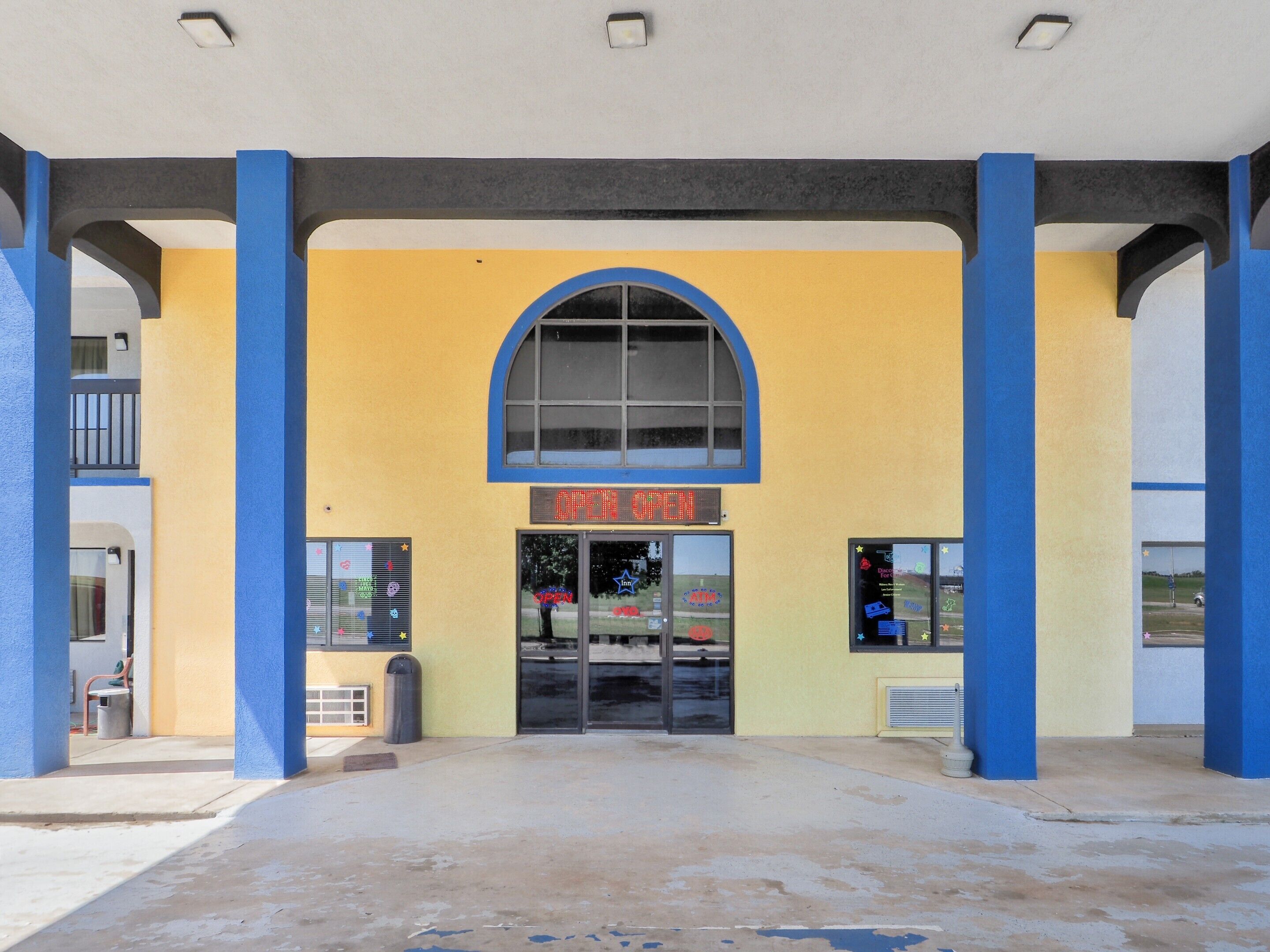 Lonestar Inn and Suites by OYO