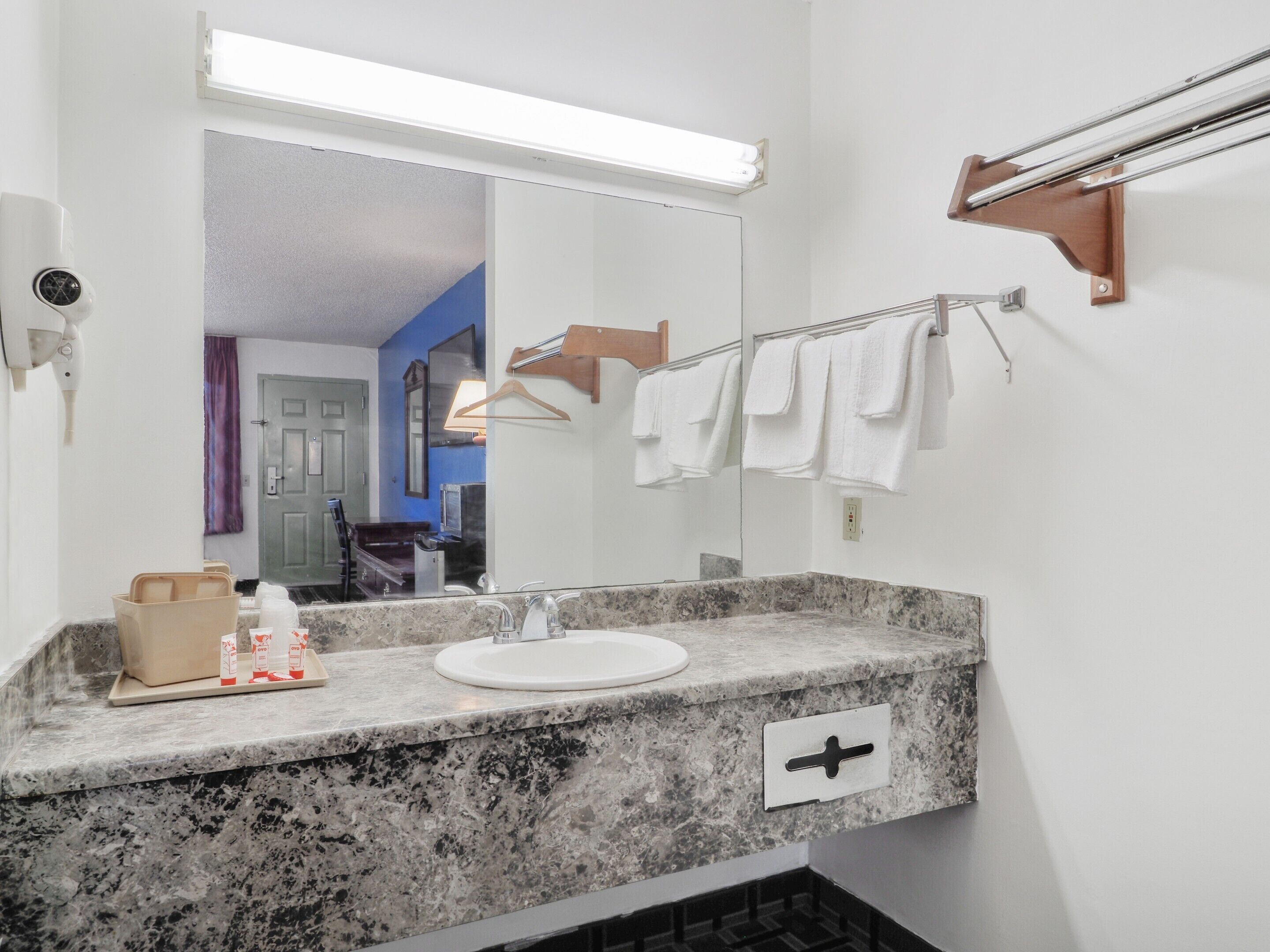 Lonestar Inn and Suites by OYO