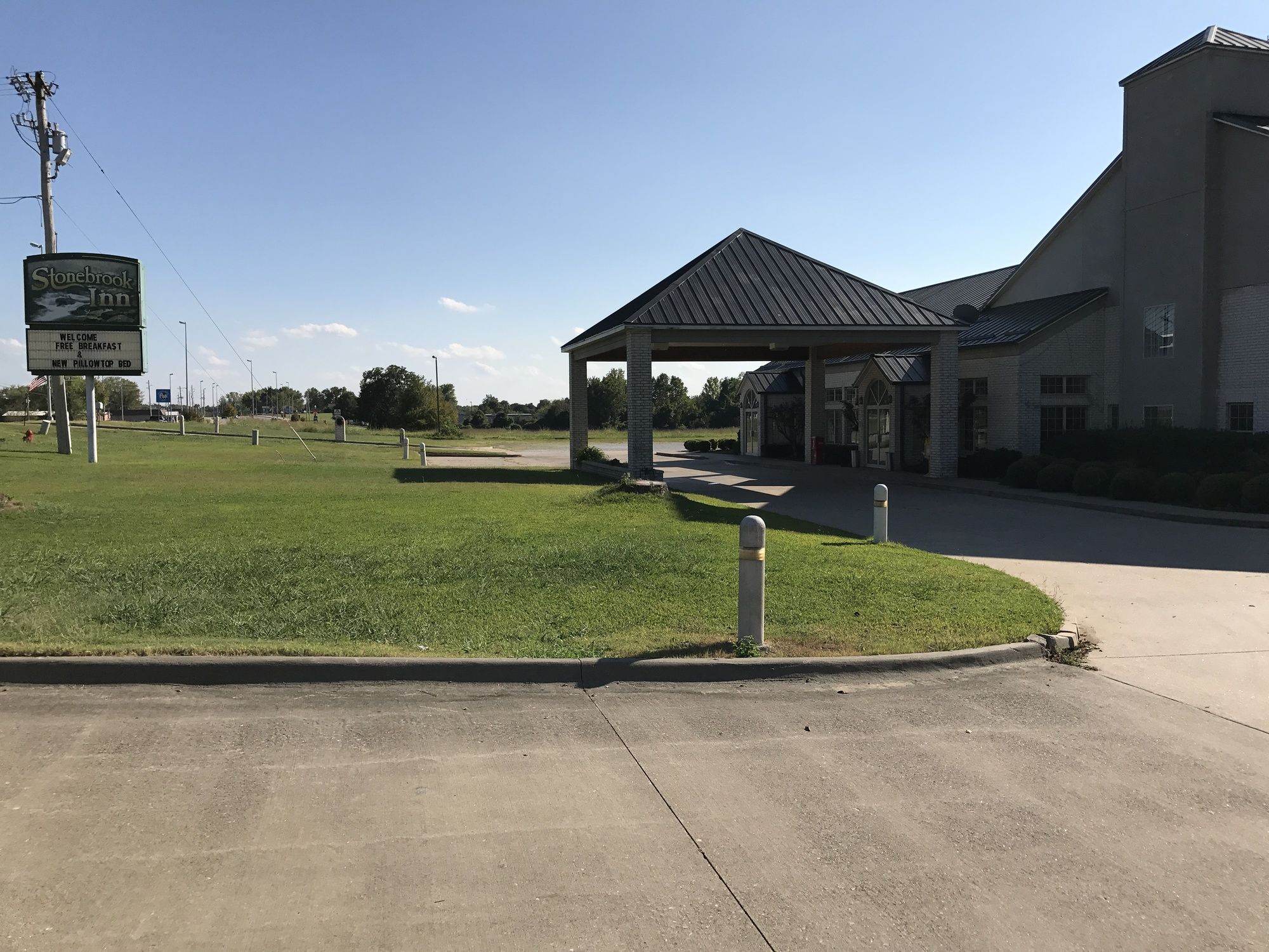 Days Inn by Wyndham Grove