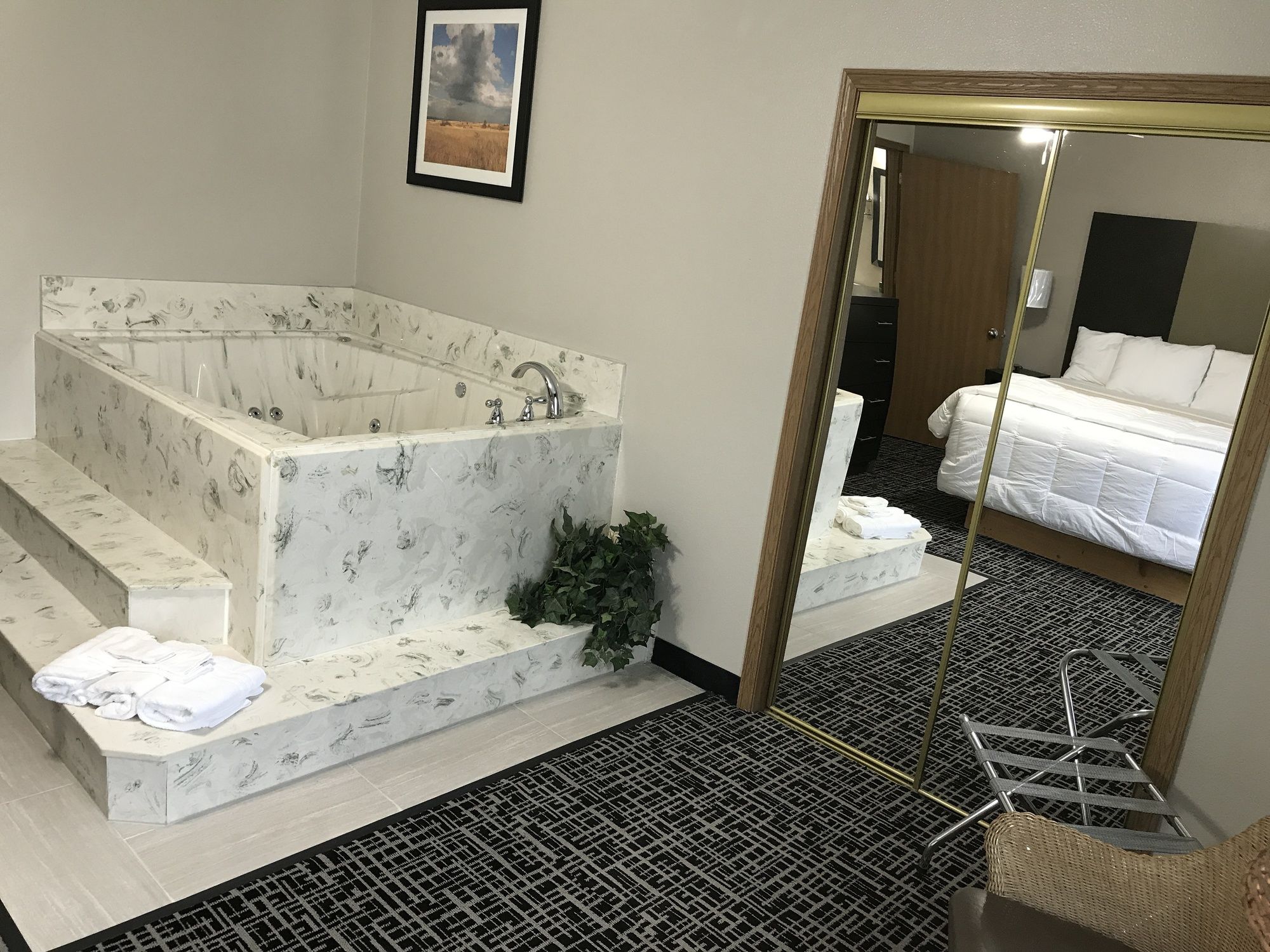 Days Inn by Wyndham Grove