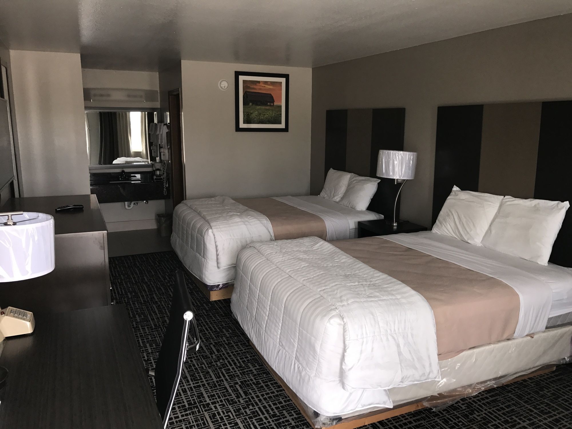 Days Inn by Wyndham Grove