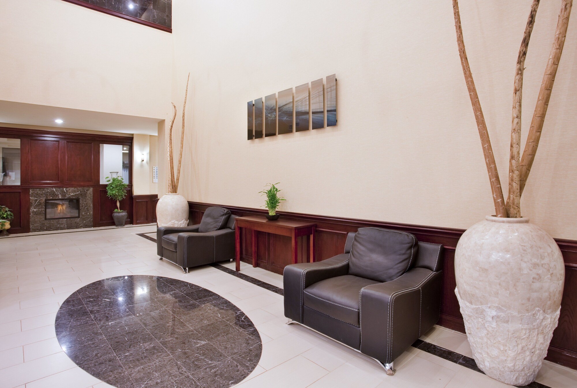 Holiday Inn Express & Suites Guthrie North Edmond