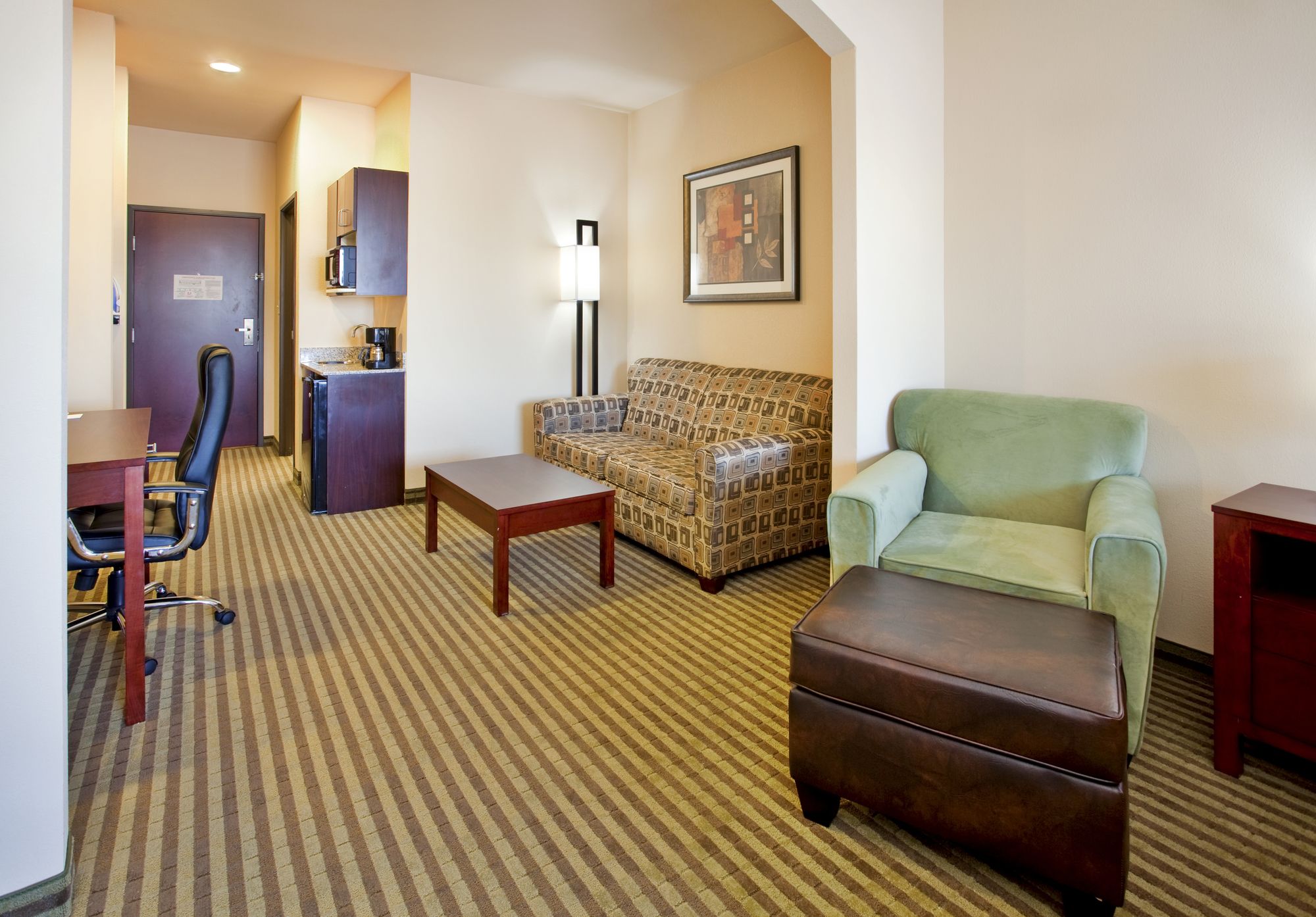 Holiday Inn Express & Suites Guthrie North Edmond