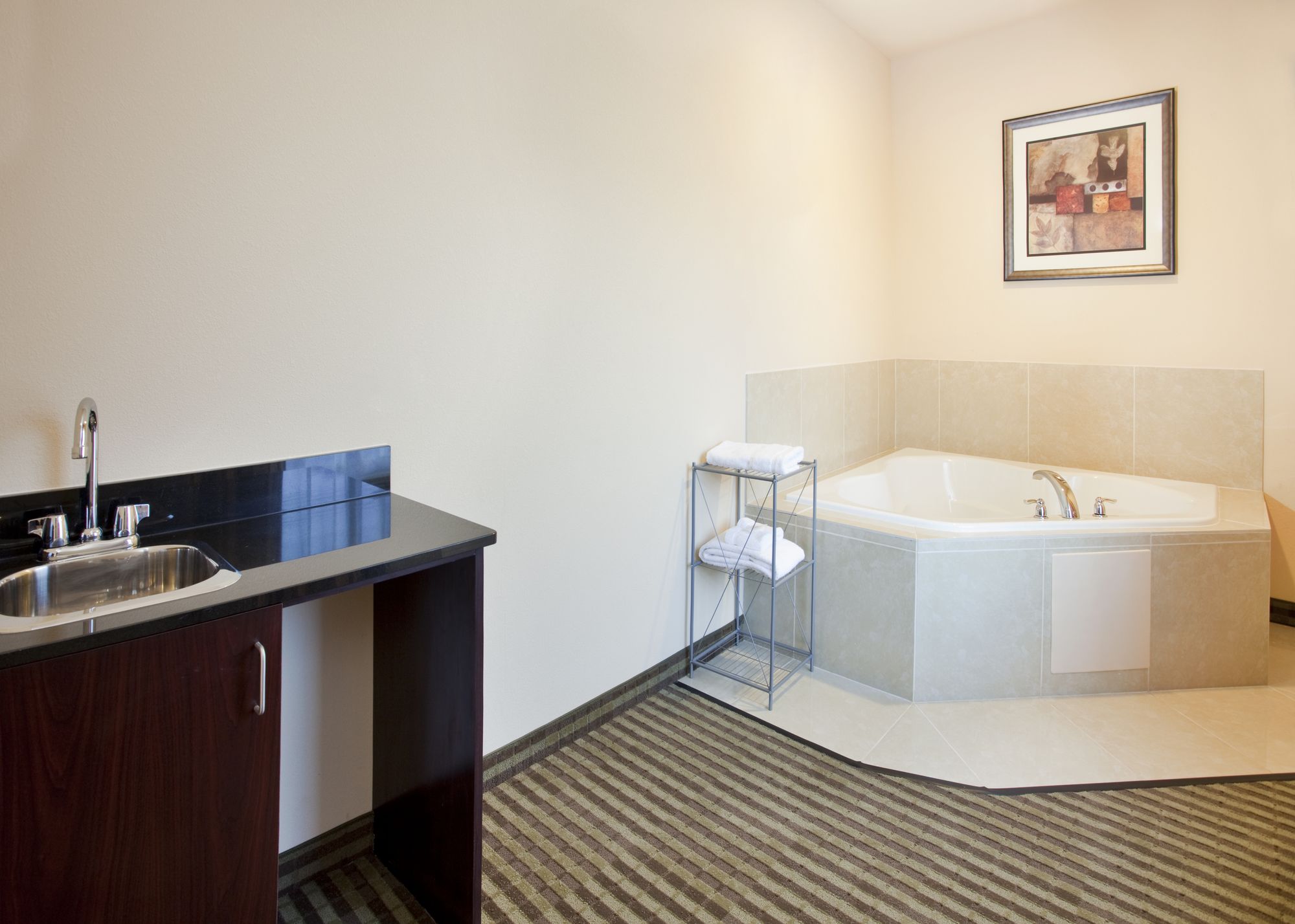 Holiday Inn Express & Suites Guthrie North Edmond