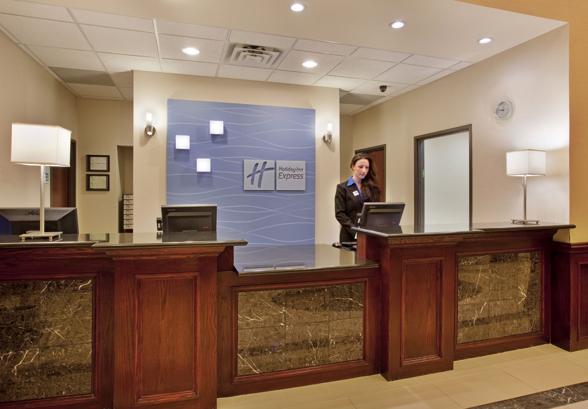 Holiday Inn Express & Suites Guthrie North Edmond