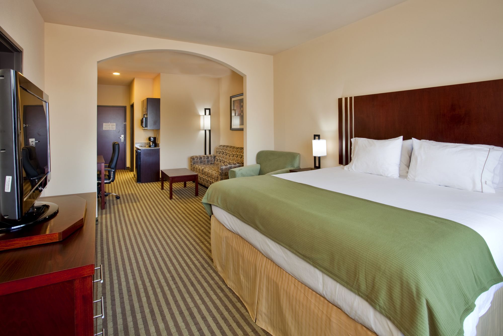 Holiday Inn Express & Suites Guthrie North Edmond