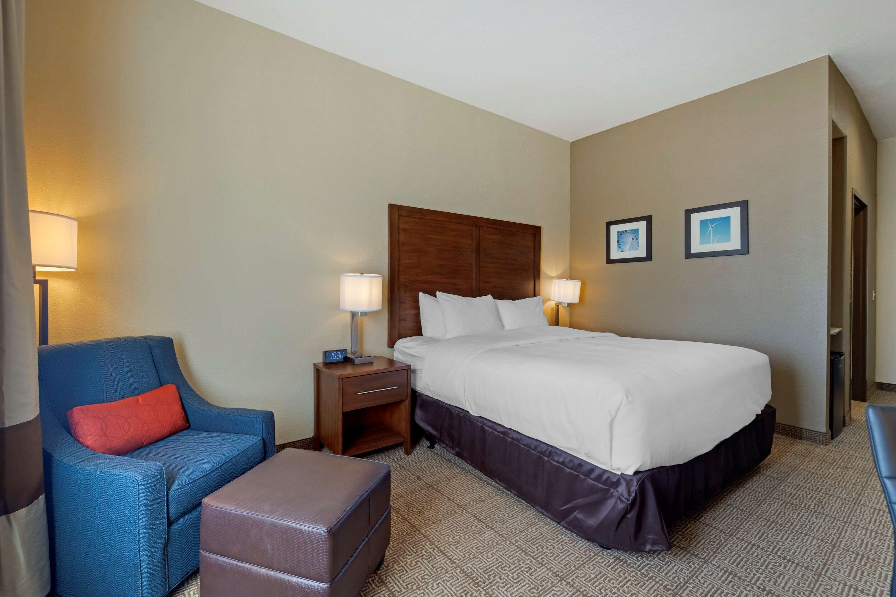 Comfort Inn & Suites Harrah