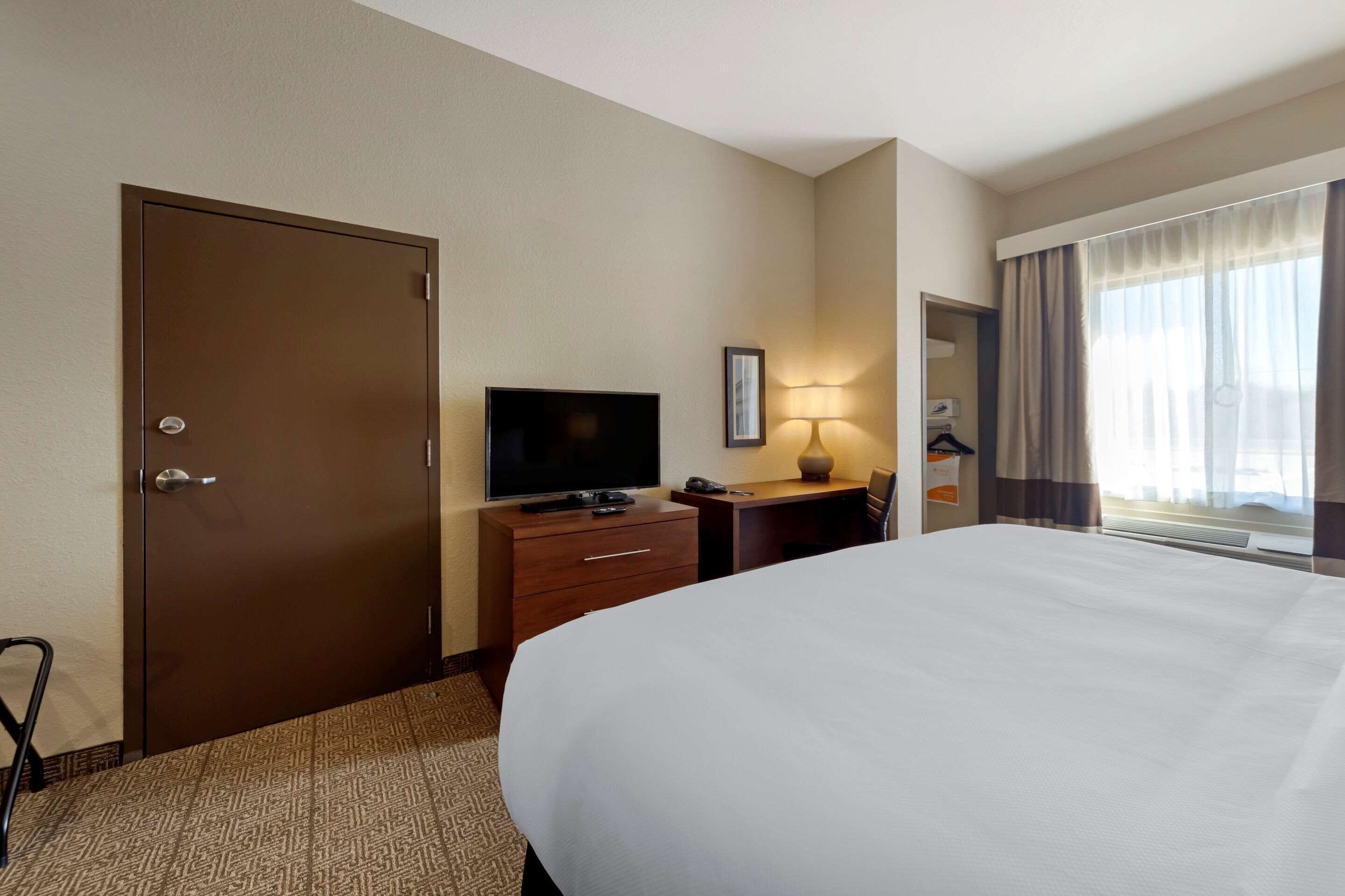 Comfort Inn & Suites Harrah