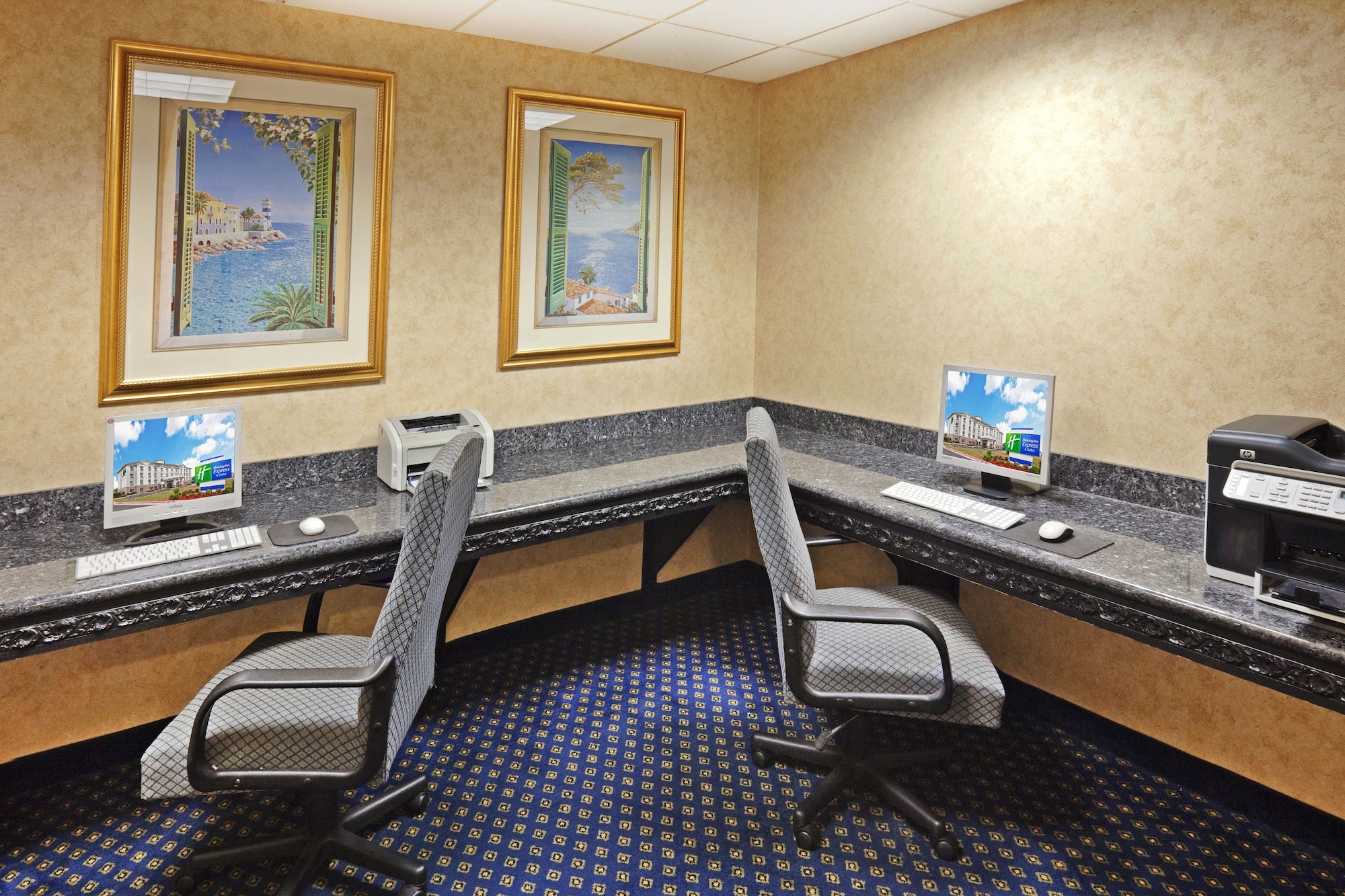 Holiday Inn Express & Suites Jenks