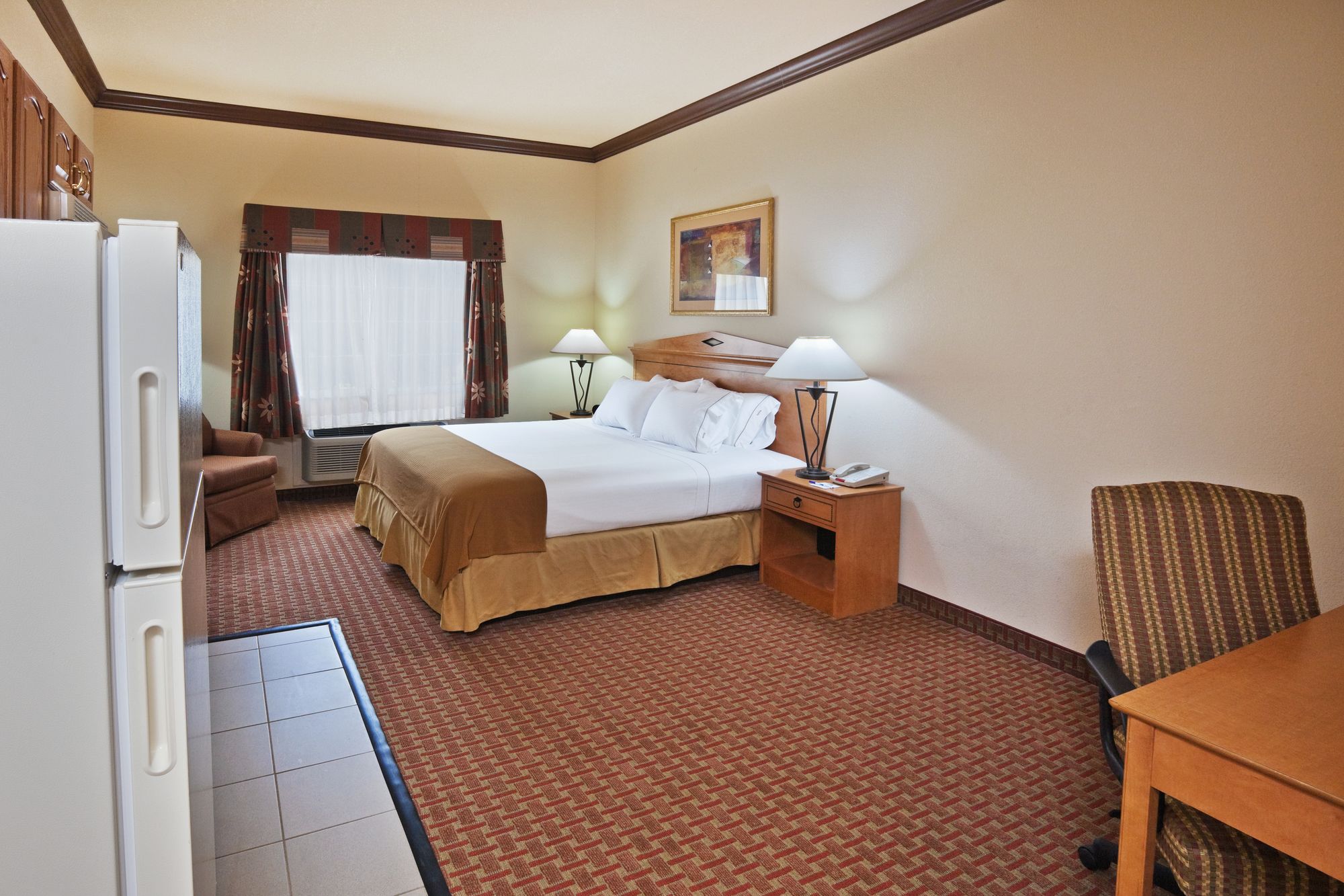 Holiday Inn Express & Suites Jenks