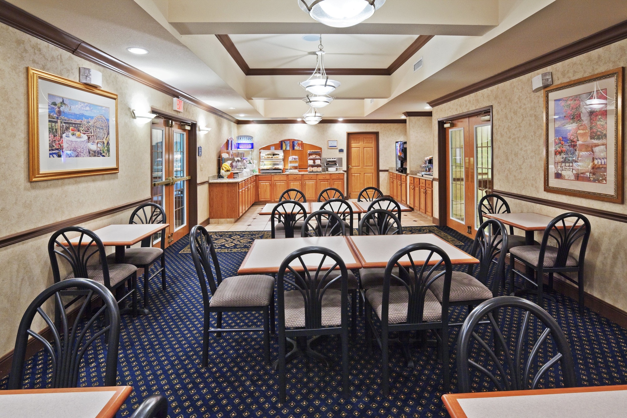 Holiday Inn Express & Suites Jenks