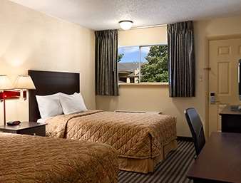 Days Inn by Wyndham Lawton