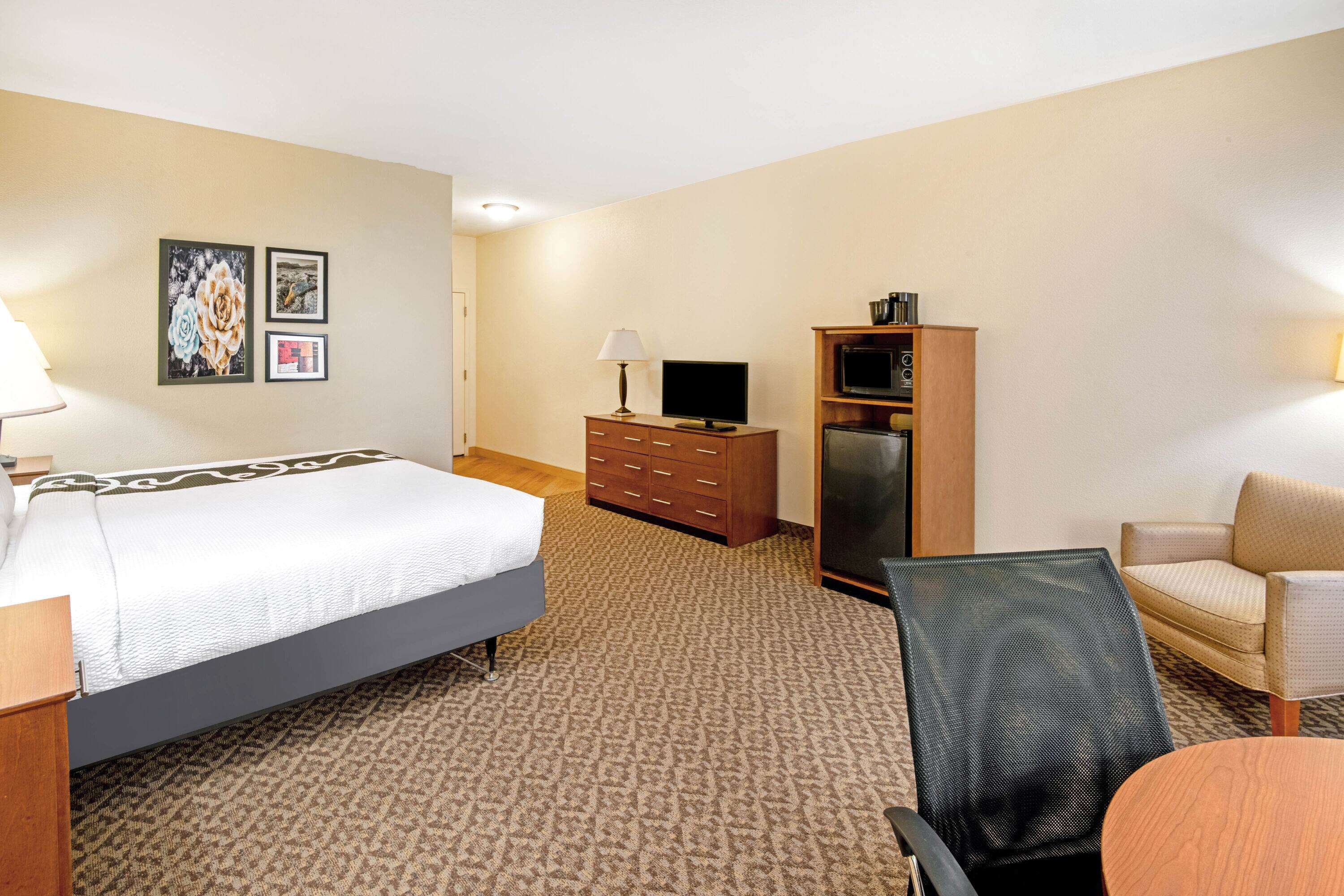 La Quinta Inn & Suites by Wyndham Lawton / Fort Sill
