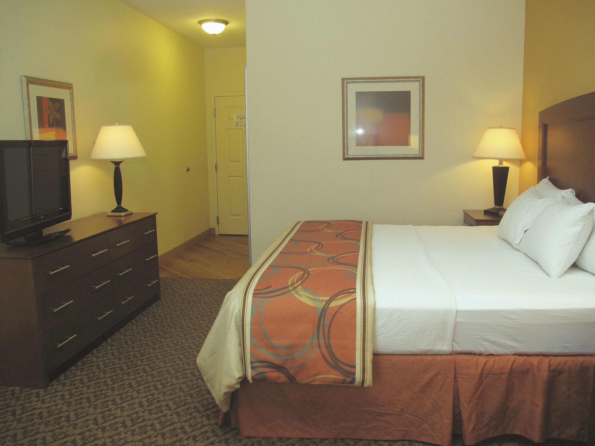 La Quinta Inn & Suites by Wyndham Lawton / Fort Sill