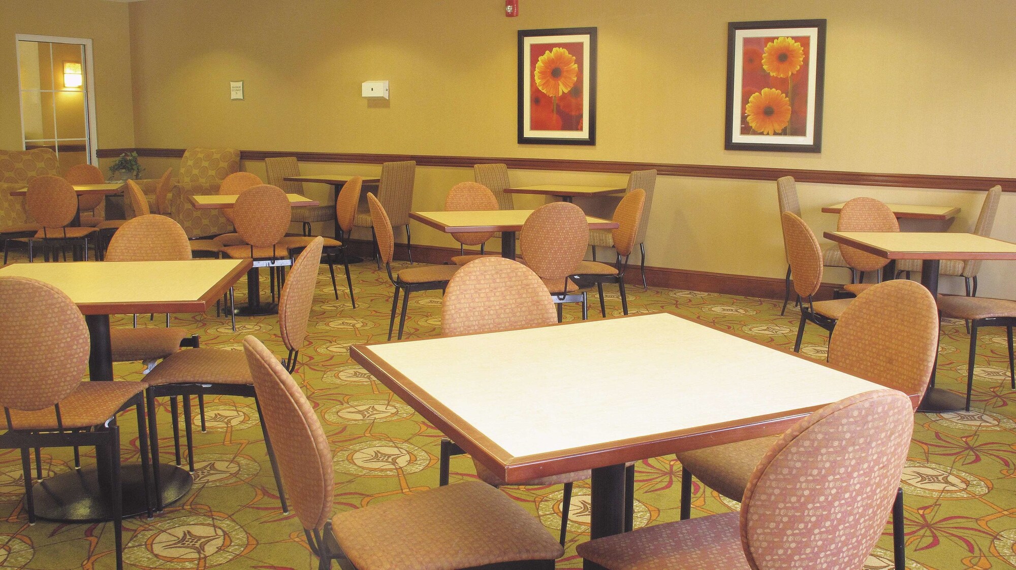La Quinta Inn & Suites by Wyndham Lawton / Fort Sill