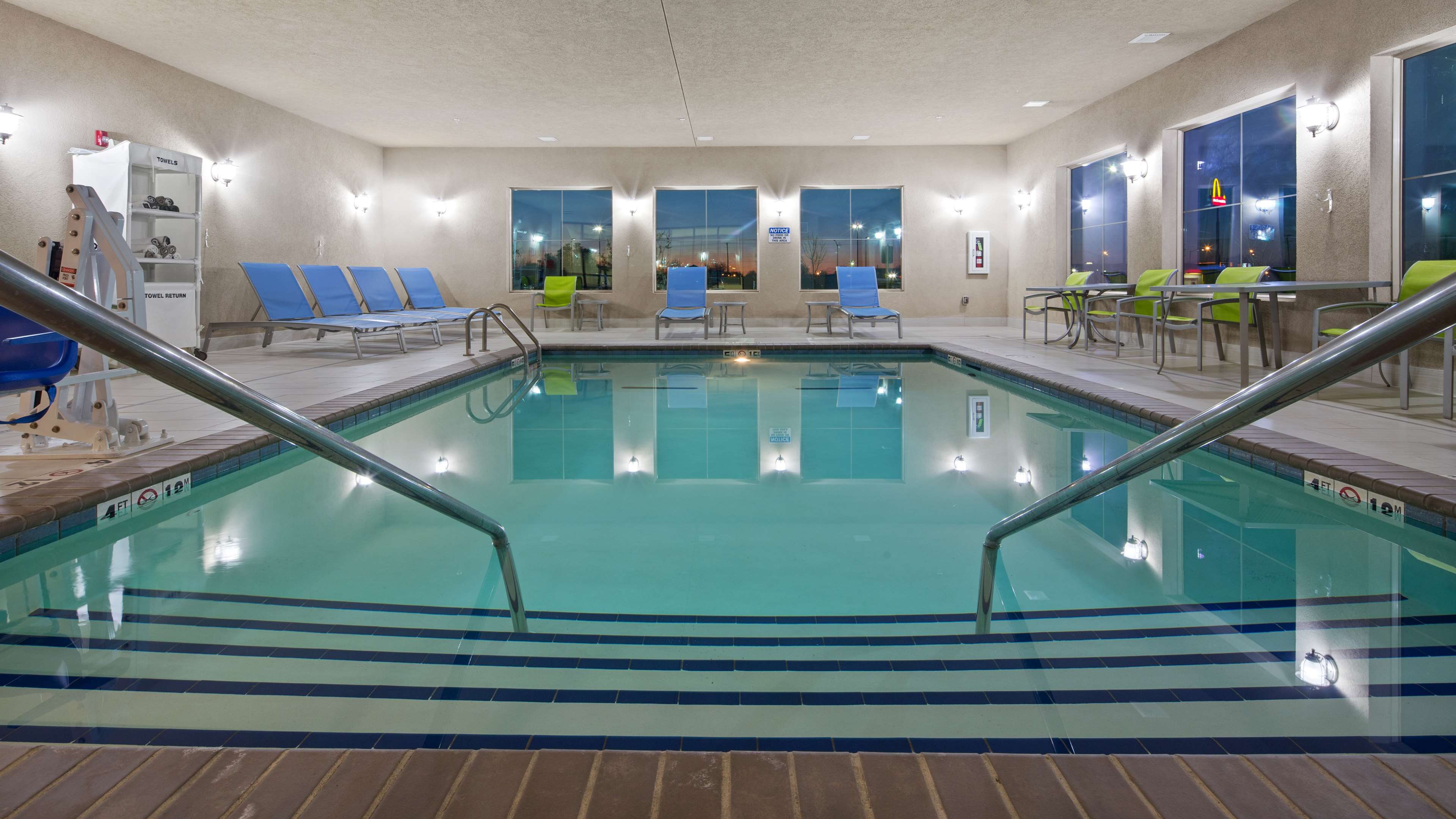 Best Western Lindsay Inn & Suites