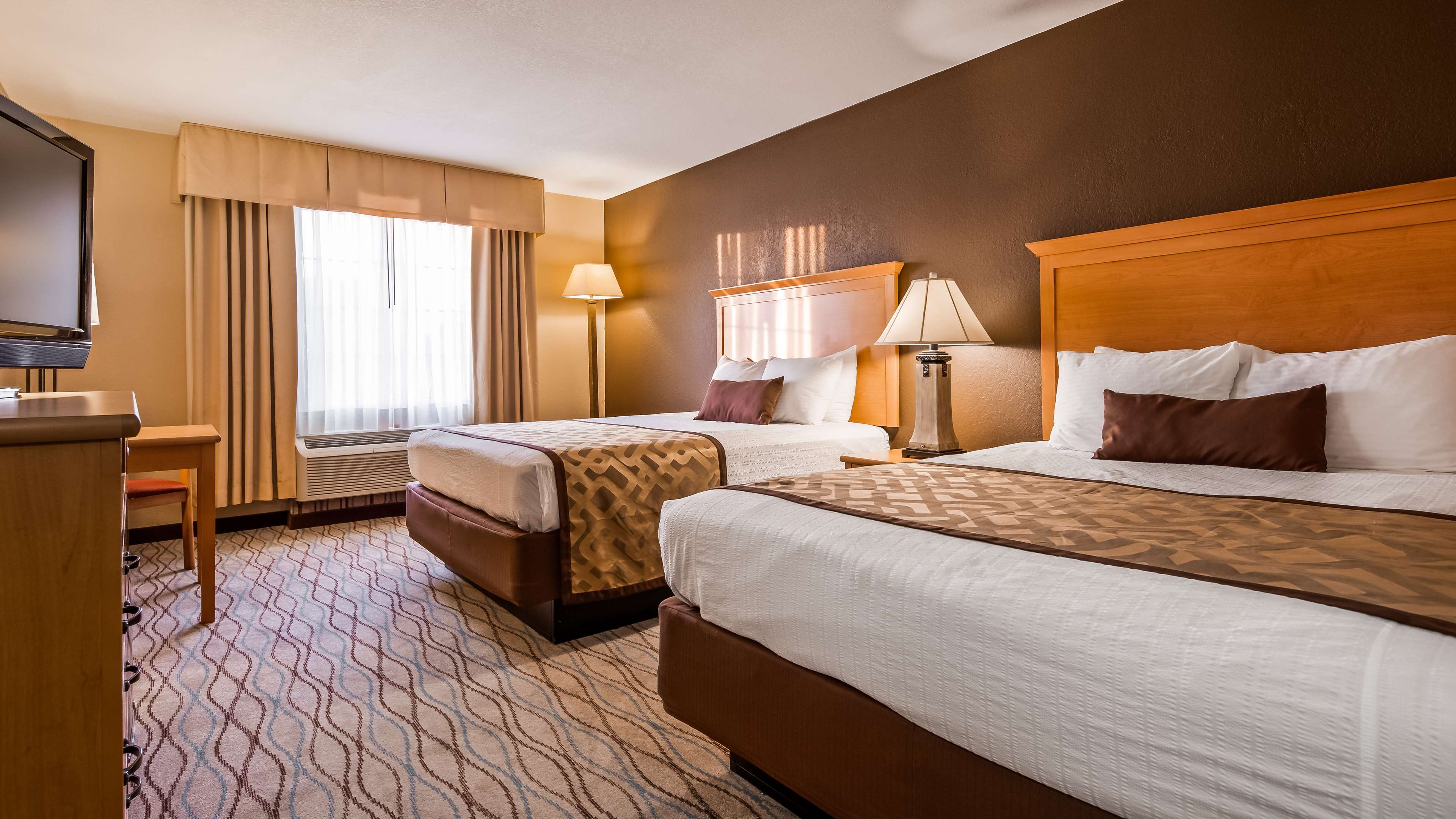 Best Western Locust Grove Inn & Suites