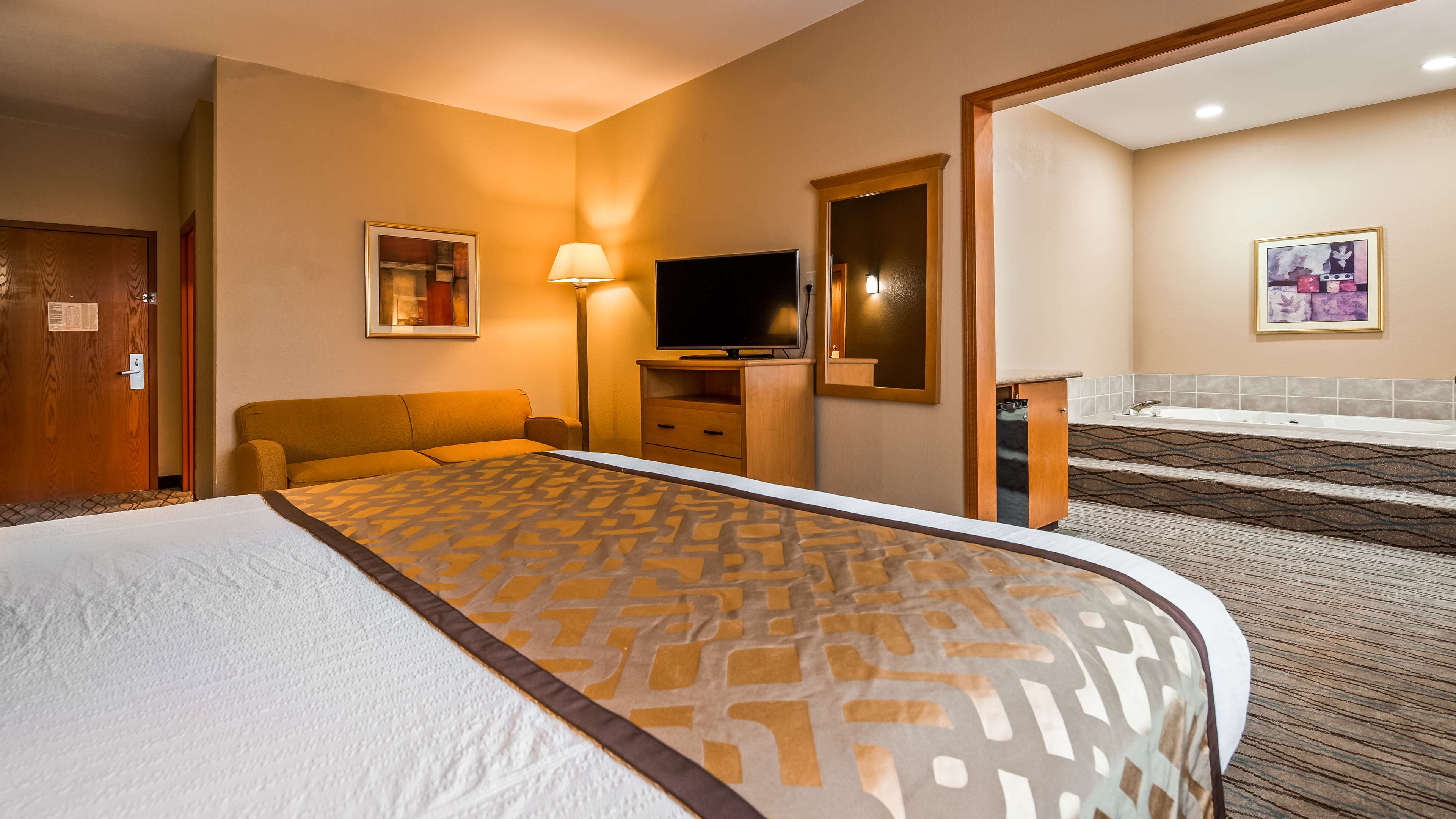 Best Western Locust Grove Inn & Suites