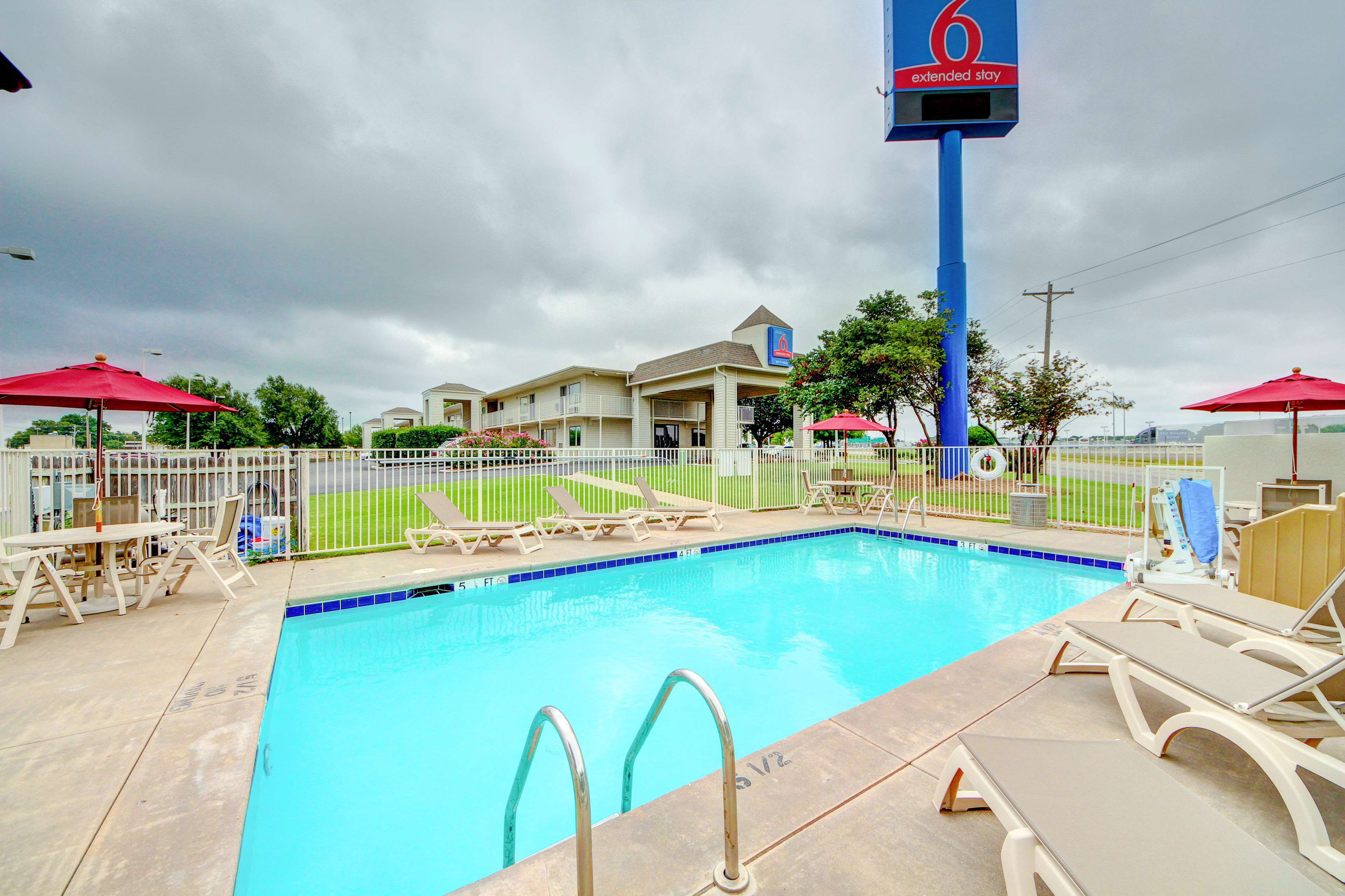 Studio 6 Midwest City, OK - Oklahoma City