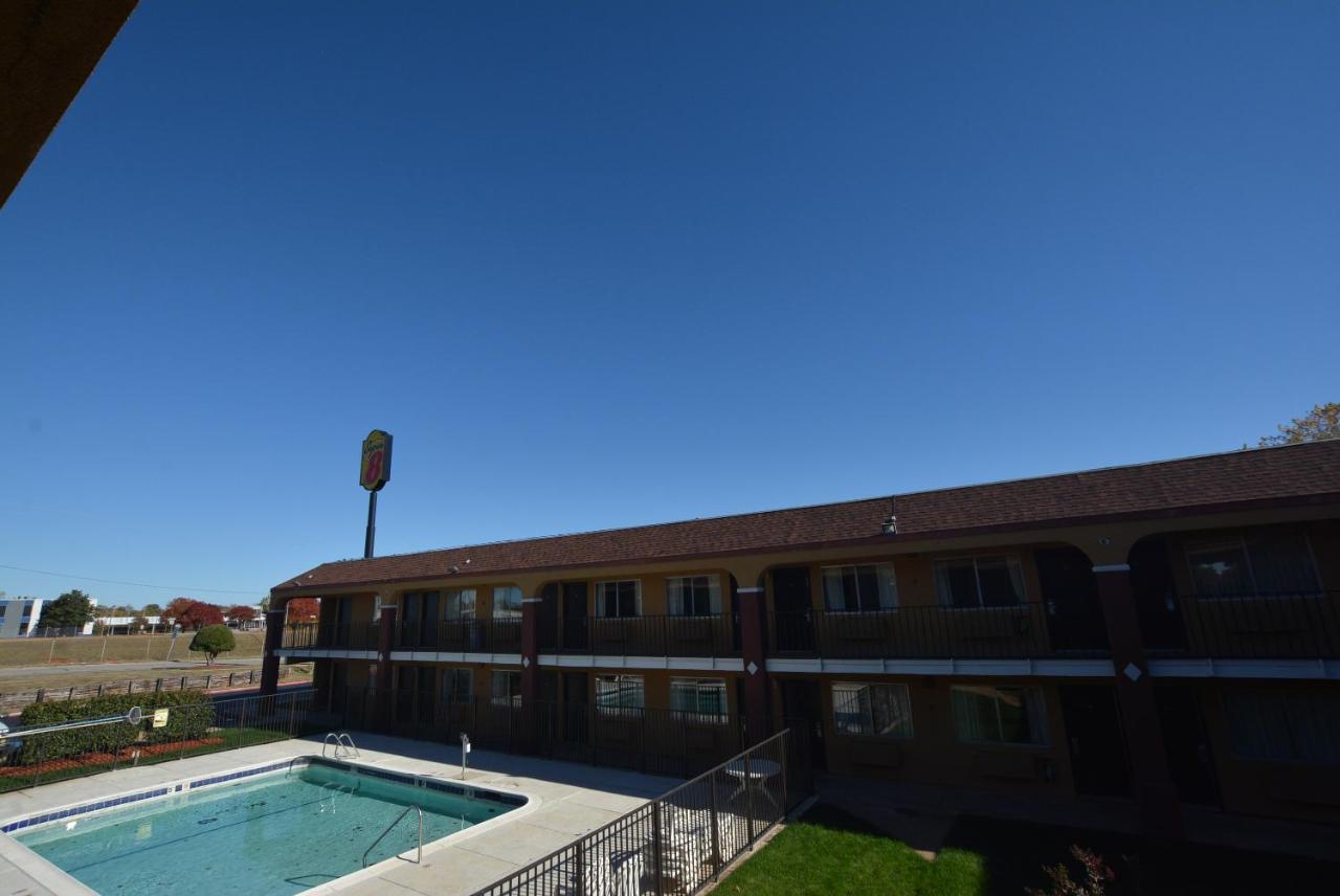 Super 8 by Wyndham Midwest City OK