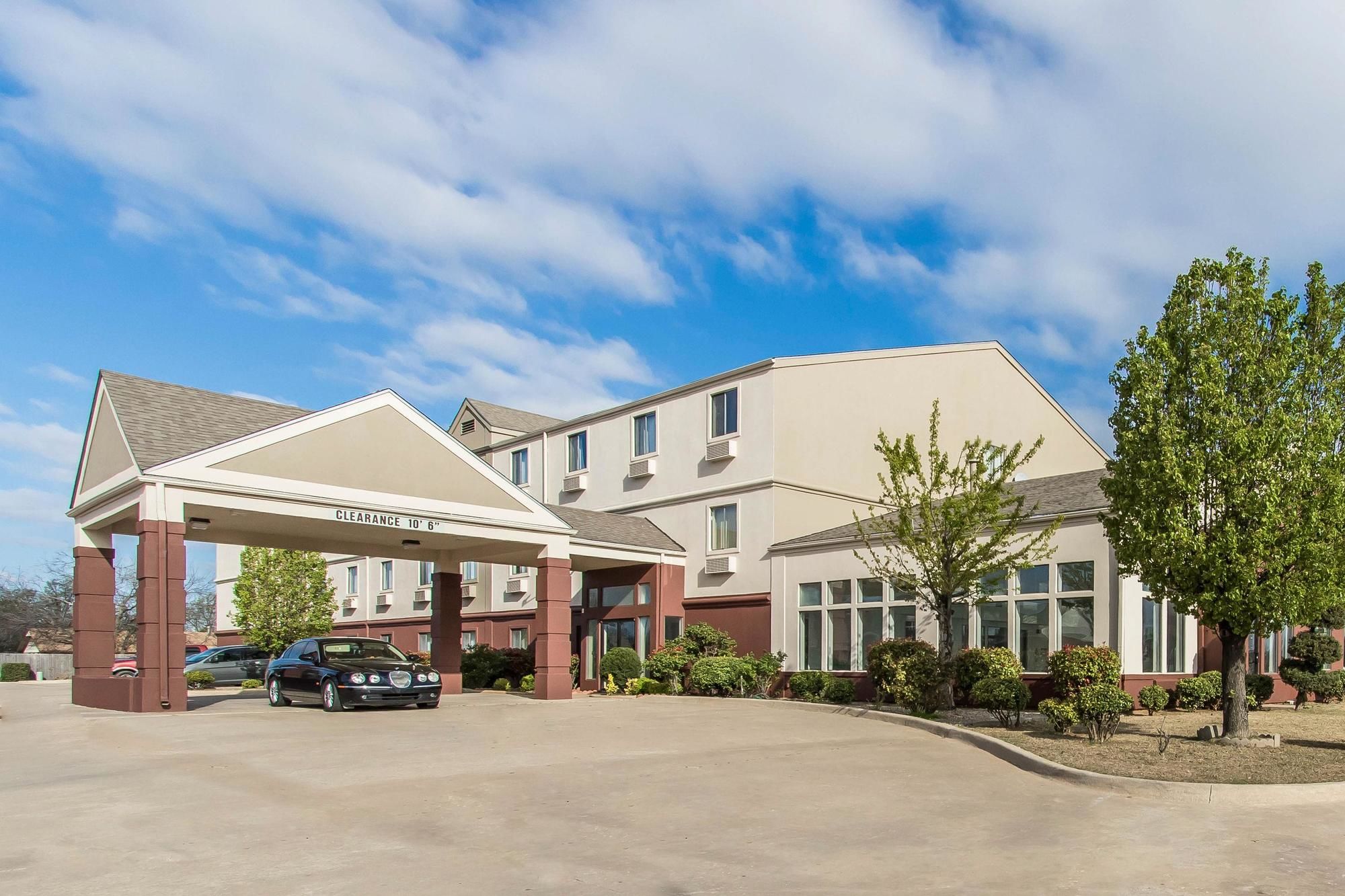 Quality Inn Moore - Oklahoma City