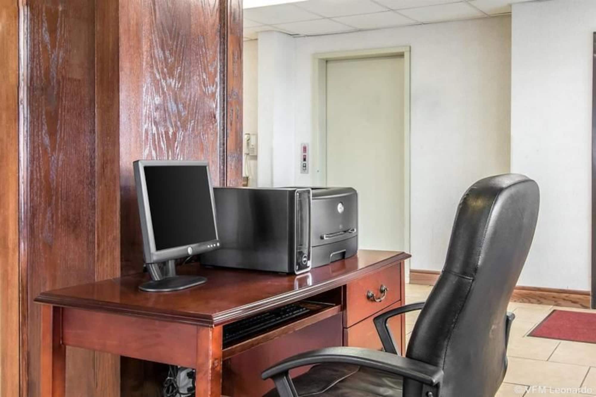 Quality Inn Moore - Oklahoma City