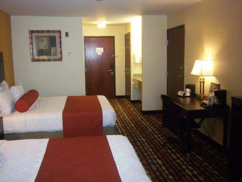 Best Western Greentree Inn & Suites