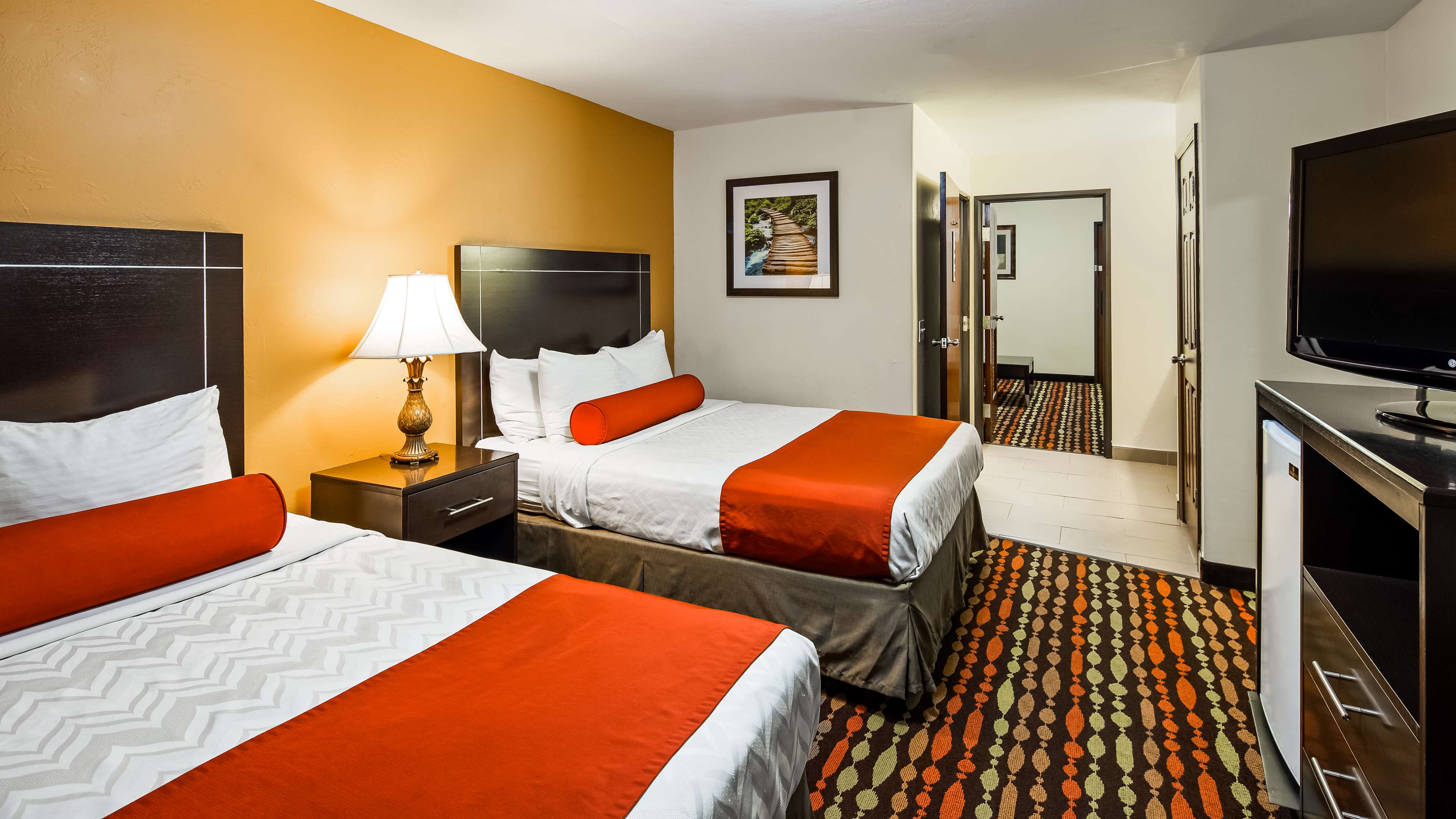 Best Western Greentree Inn & Suites