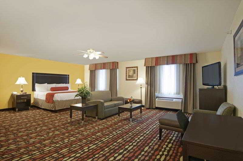 Best Western Greentree Inn & Suites