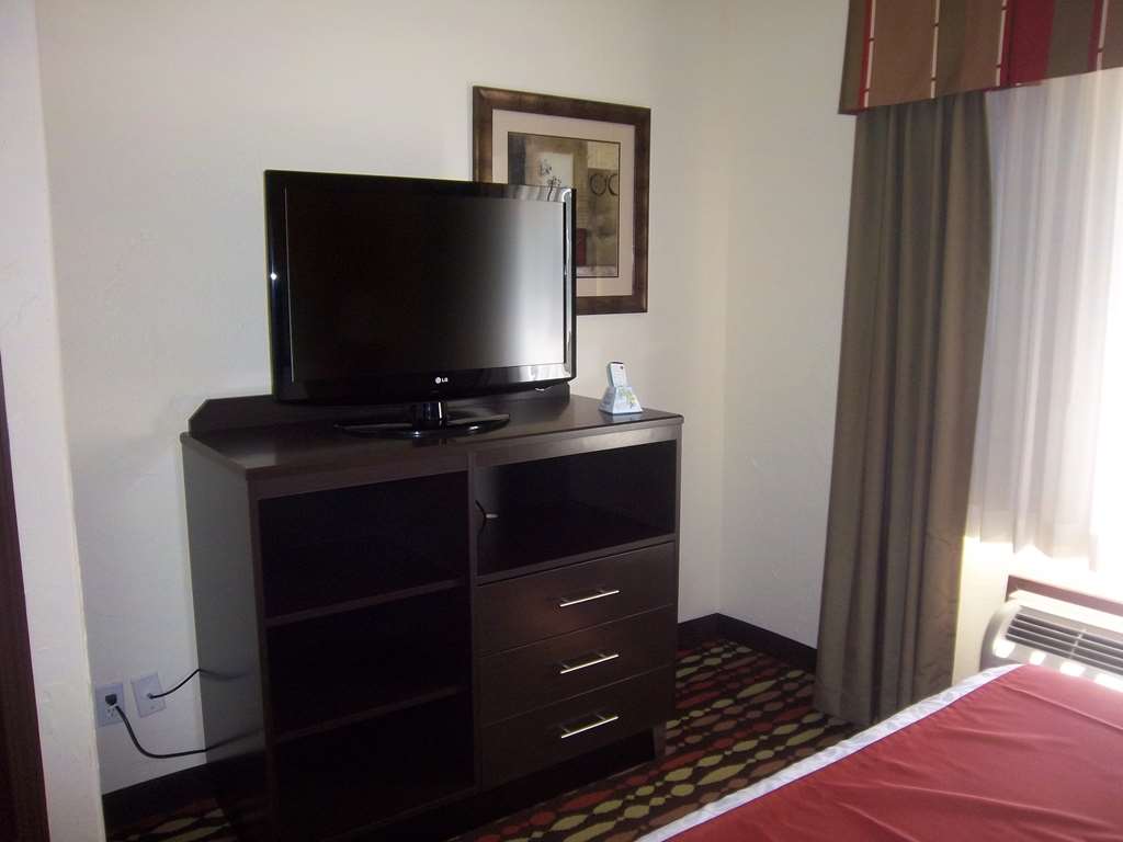 Best Western Greentree Inn & Suites