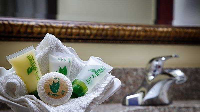 Best Western Greentree Inn & Suites