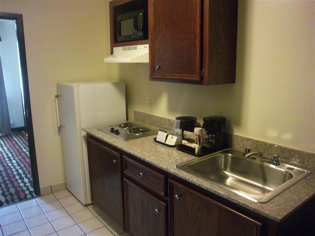 Best Western Greentree Inn & Suites